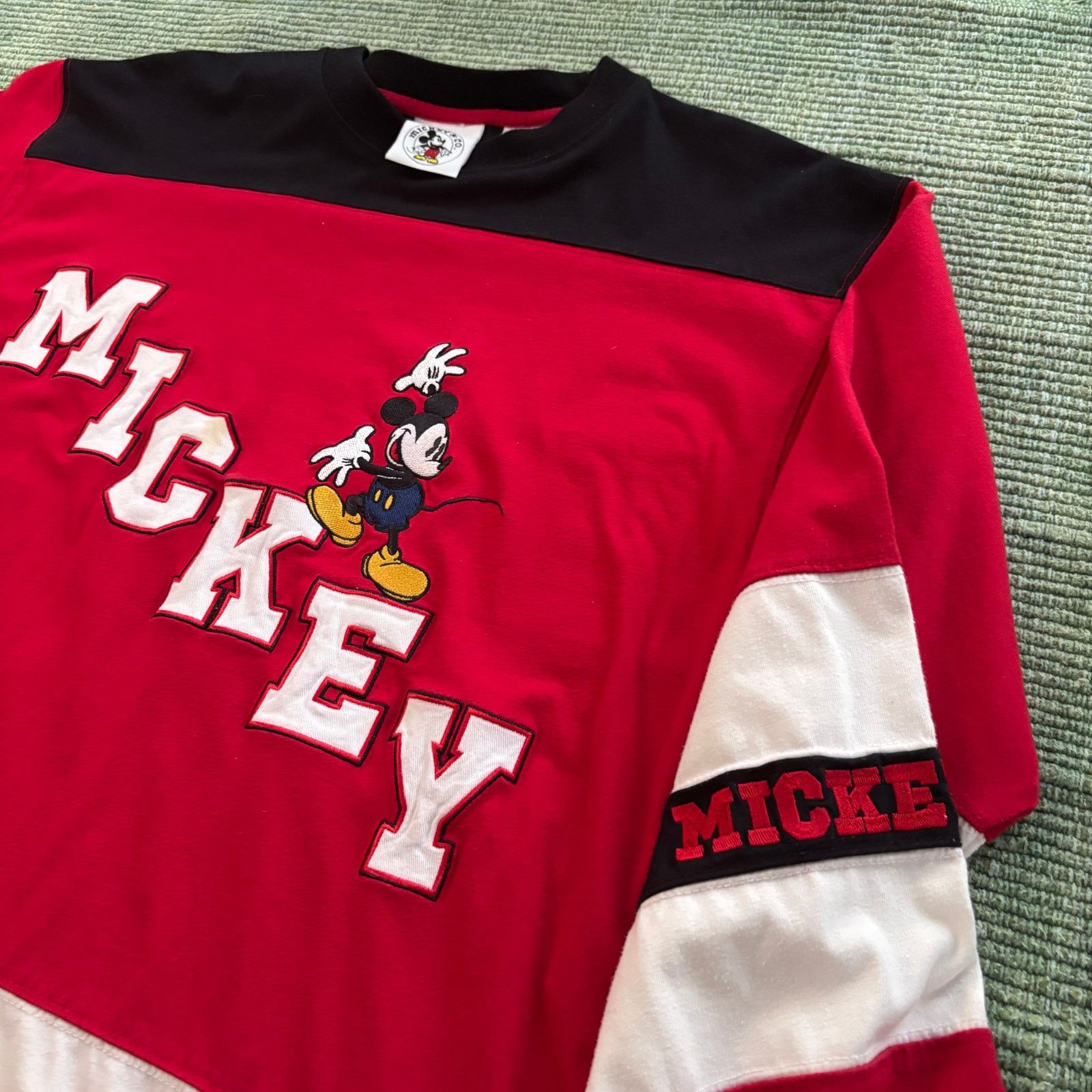 Disney × Vintage Vintage Mickey & Co Oversize Mickey Mouse Hockey Jersey Size US M / EU 48-50 / 2 - 6 Thumbnail