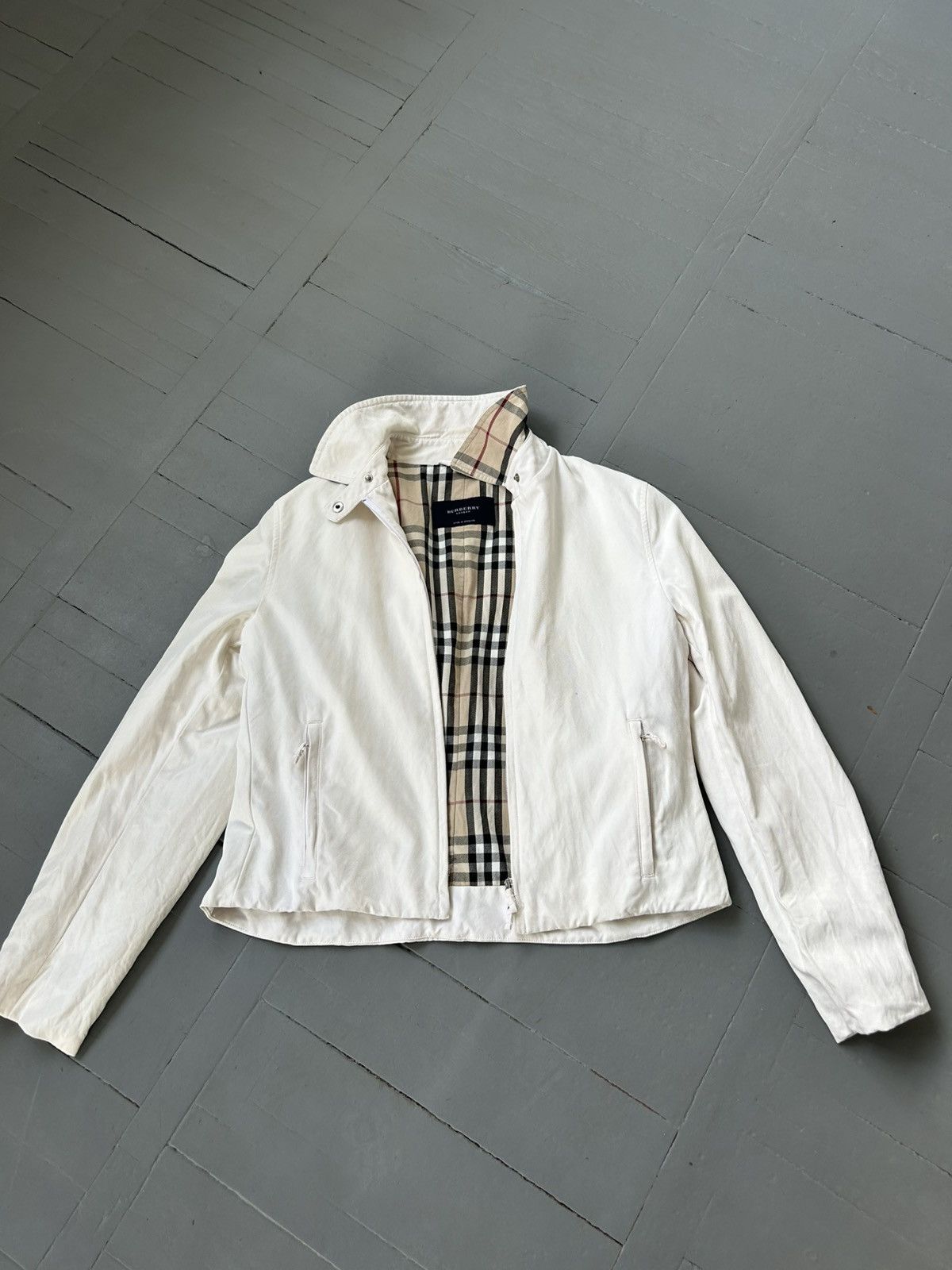 Burberry Burberry vintage blazer jacket Size M / US 6-8 / IT 42-44 - 1 Thumbnail
