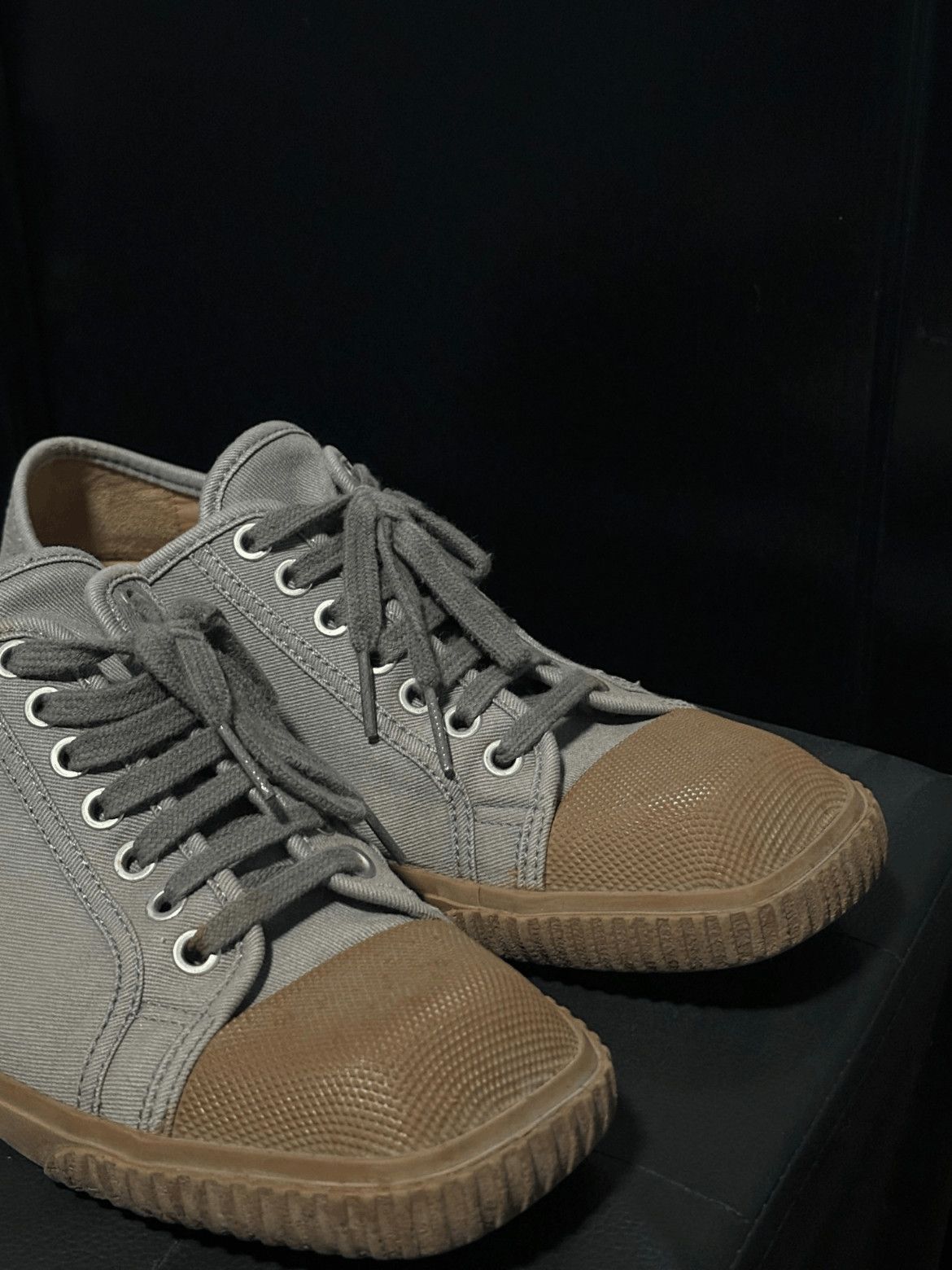 Dries Van Noten Sz 40 Dries Van Noten Canvas Sneaker Size US 7 / EU 40 - 1 Thumbnail