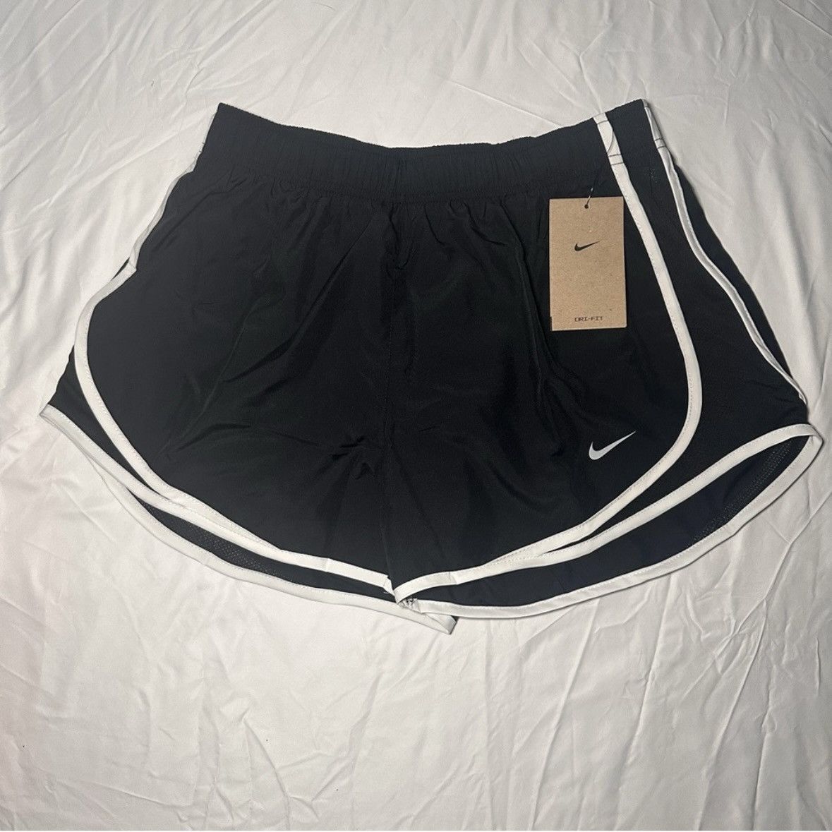 Nike Nike Women’s Running Shorts Large Size 34" / US 12 / IT 48 - 1 Thumbnail
