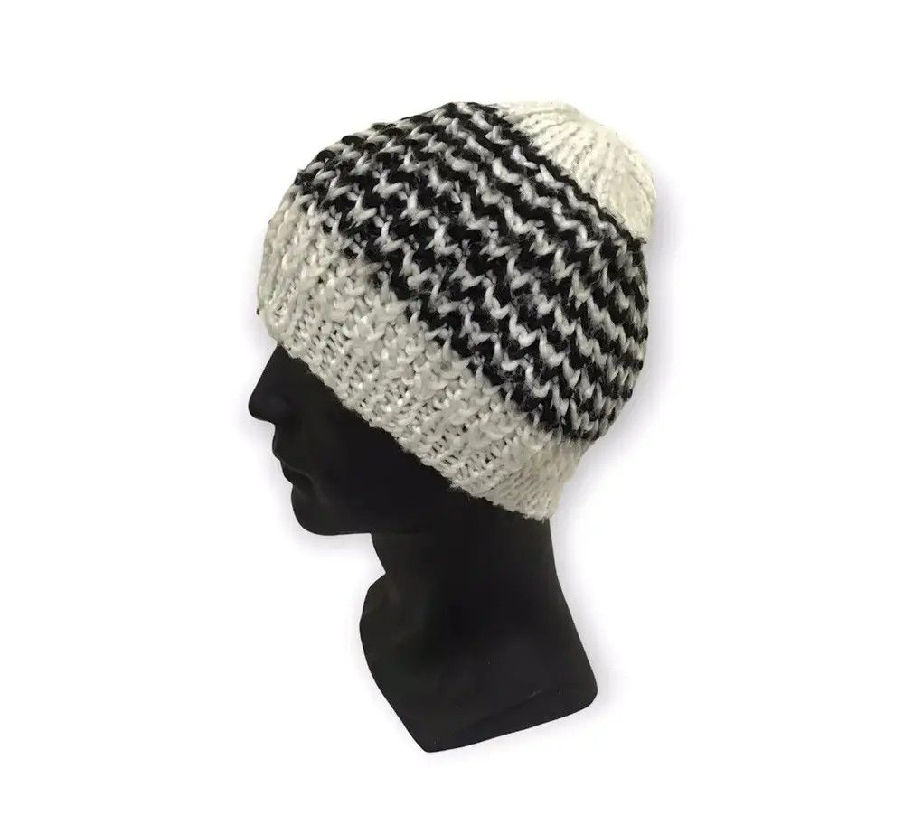 Japanese Brand Japanese Brand Knit Beanie Hat Size ONE SIZE - 1 Thumbnail