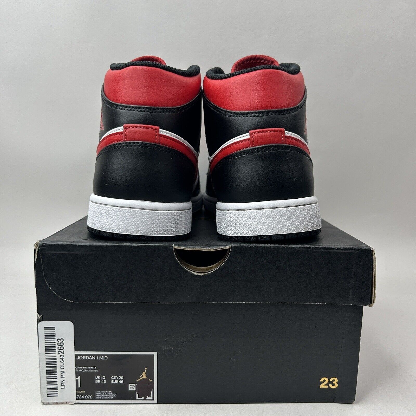 Jordan Brand Nike Air Jordan 1 Mid Retro “Chicago/Bred Toe” 2023 Size US 11 / EU 44 - 4 Thumbnail