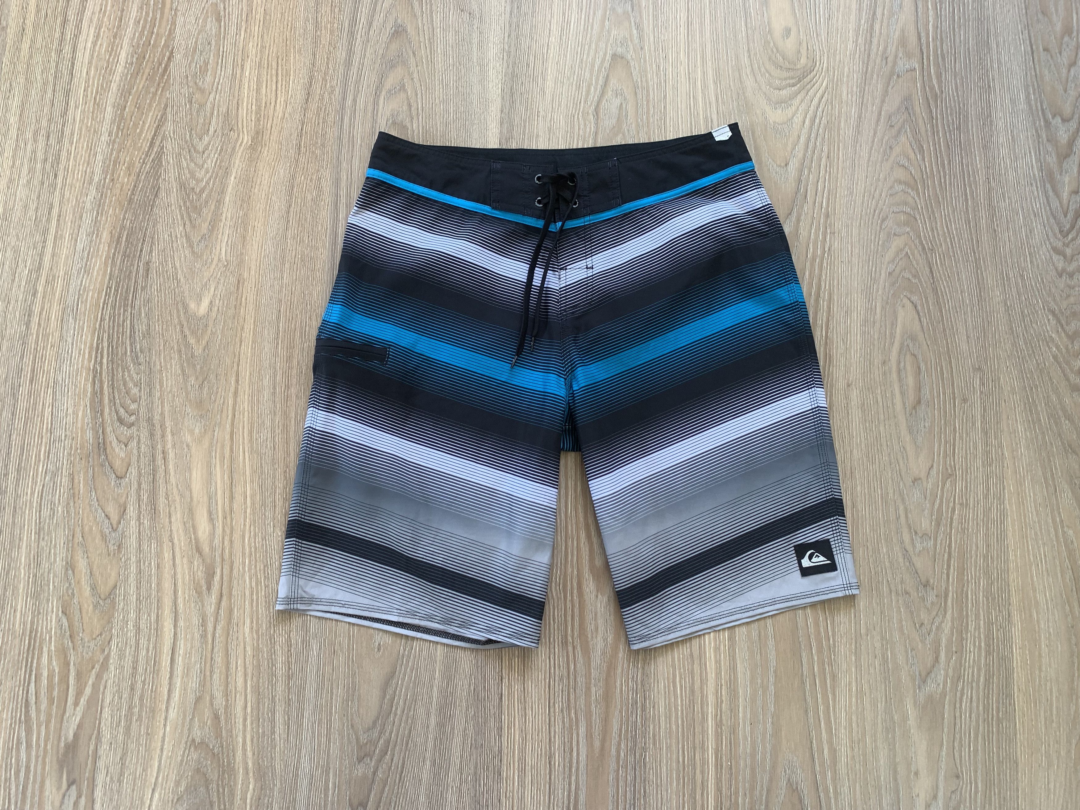 Quicksilver Quiksilver Men Swim Trunks Stripe Board Shorts Size US 33 - 11 Thumbnail