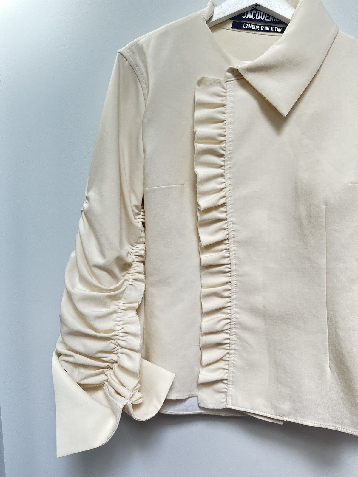 image of Jacquemus Fw17 L'amour D'un Gitan Dramatic Ruffle Top in Cream, Women's (Size Medium)