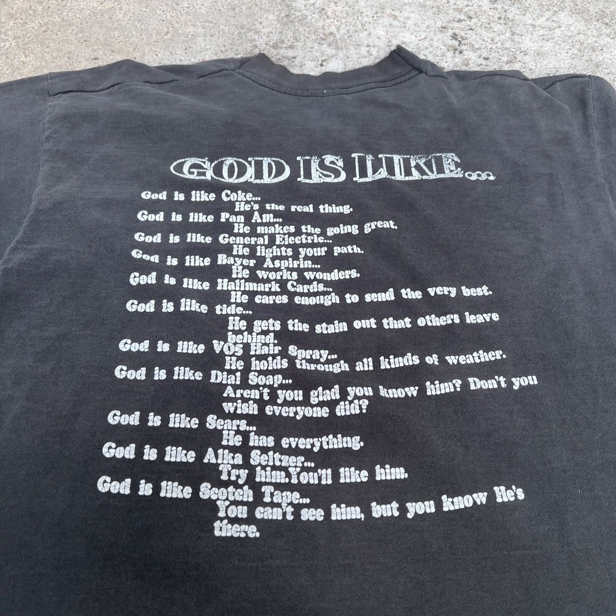 Vintage Vintage 90s ISN'T GOD THE GREATEST JESUS Tee Thrashed Faded Size US L / EU 52-54 / 3 - 18 Thumbnail