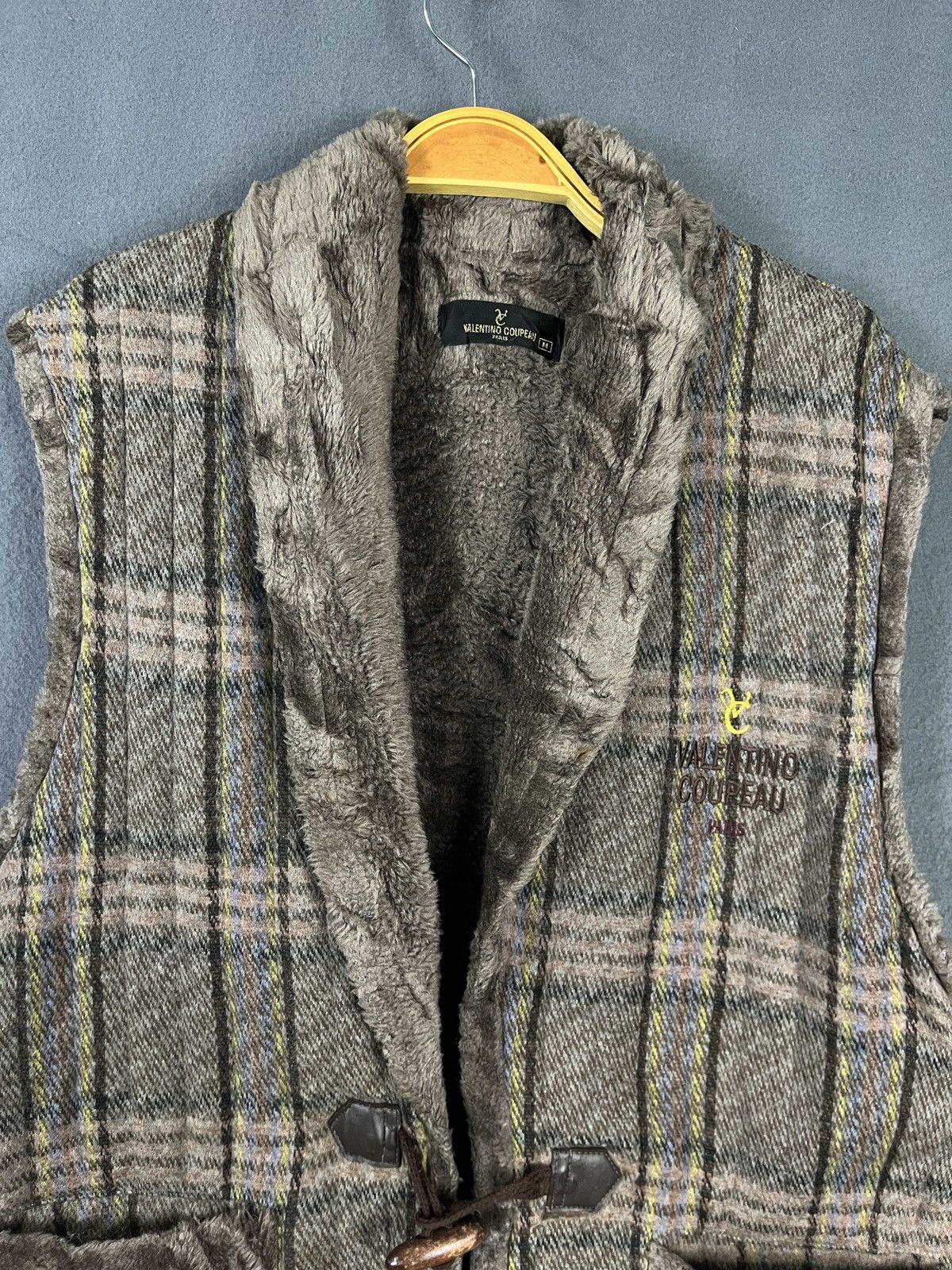 Vintage Valentino Coupeau Paris Fur Lined Vest Size US M / EU 48-50 / 2 - 3 Thumbnail