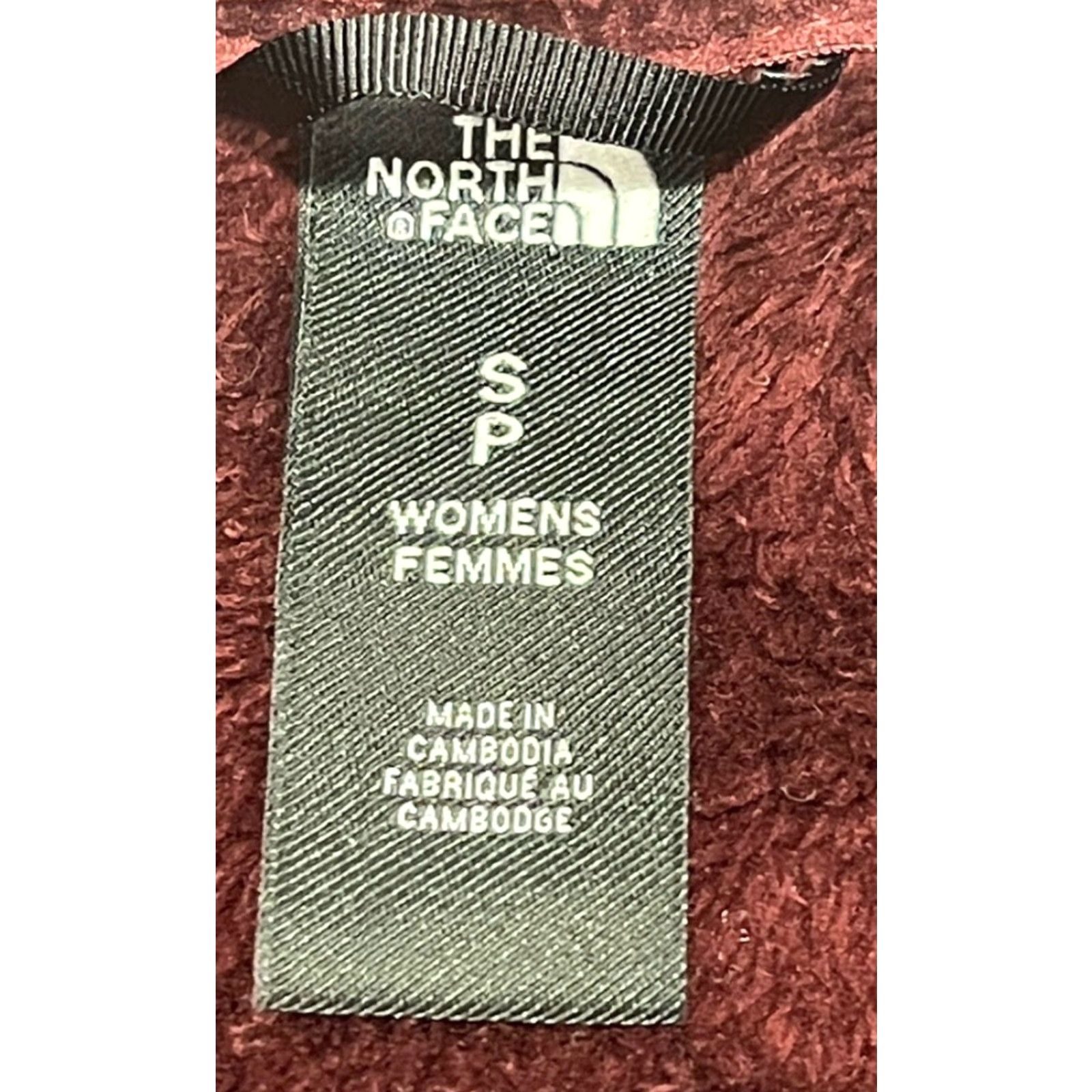 The North Face THE NORTH FACE Women’s Fleece Jacket Shadow Luxe Regal Red Zipped Pockets Zip PS Petite Sized Pink? Wait. Size S / US 4 / IT 40 - 3 Thumbnail