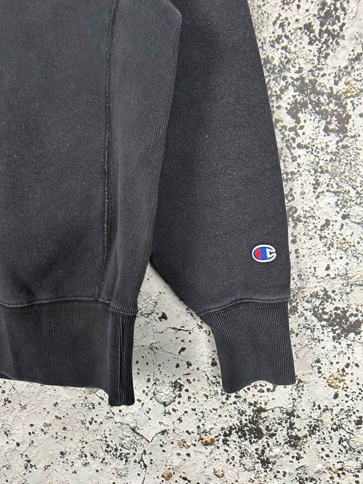 Champion × Vintage Vintage Champion Reverse Weave Black Crewneck 90s Size US S / EU 44-46 / 1 - 3 Thumbnail