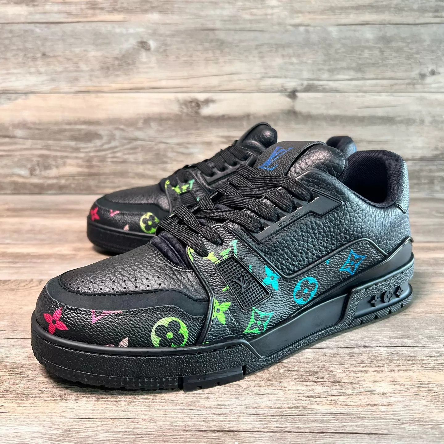 Louis Vuitton Black Low-Top Sneakers with Colorful Patterns Size US 8 / EU 41 - 1 Thumbnail