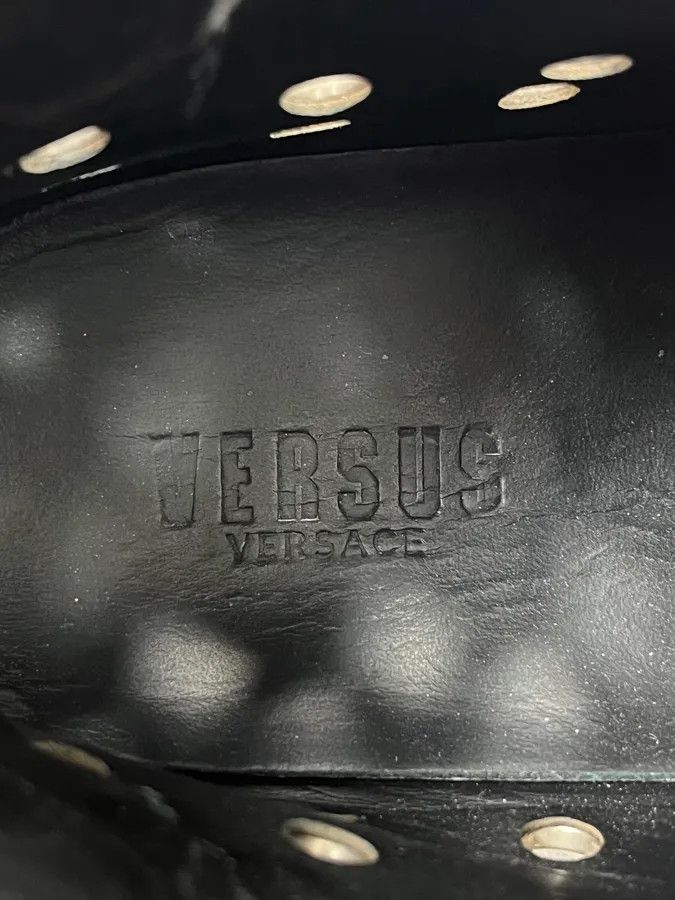 Versace 2000s Versace Eyelet Black Leather High Top Shoes Size US 9 / EU 42 - 8 Thumbnail