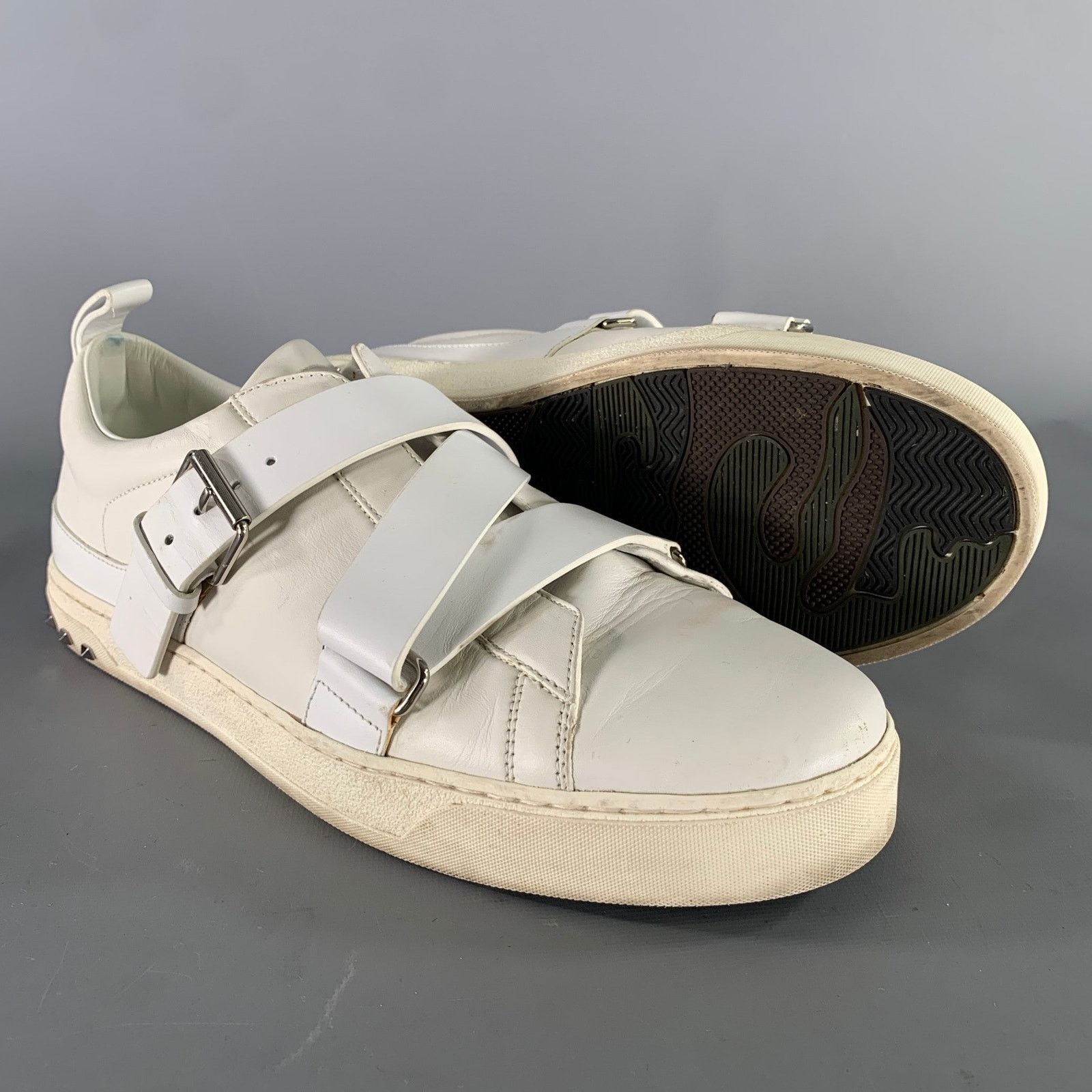 Valentino VALENTINO Size 9 White Studded Leather Strap Sneakers Size US 9 / EU 42 - 5 Thumbnail