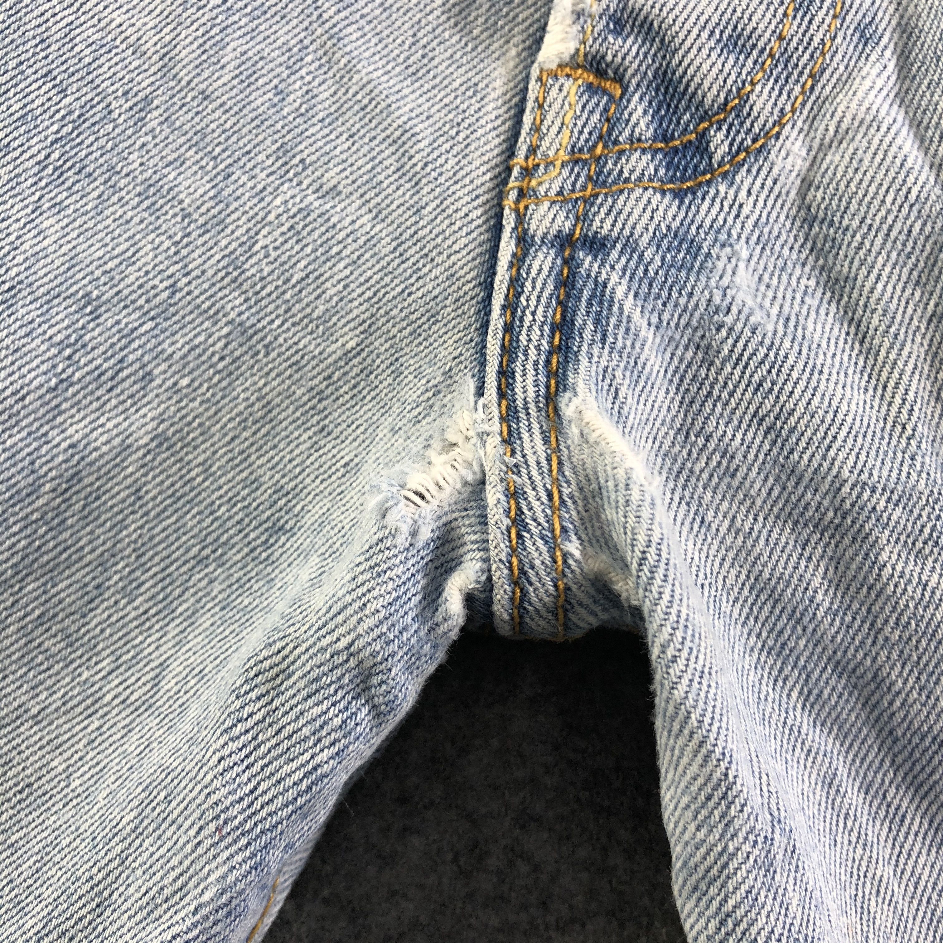 Levi's Vintage 90s Blue Wash Levis 501 Jeans-J3005 Size US 34 / EU 50 - 9 Thumbnail