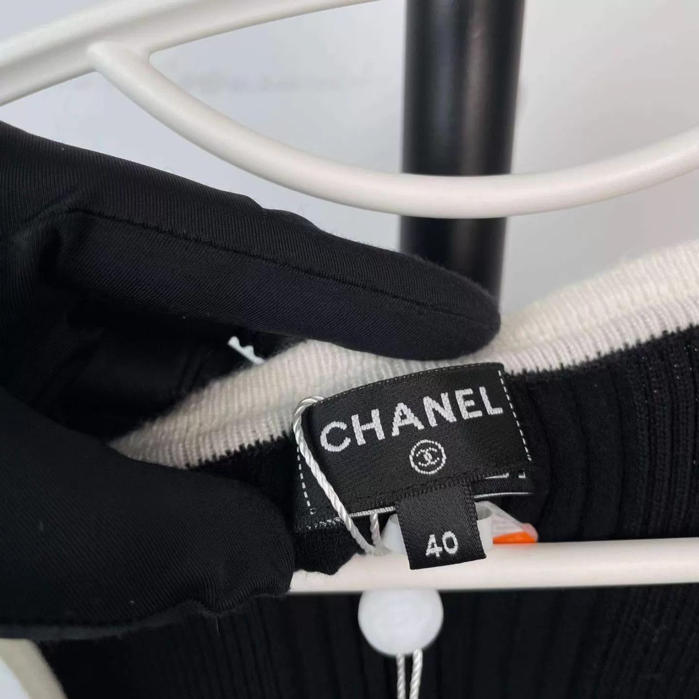 Chanel Chanel 25C Black White CC Openwork Knit Tank 40 Size M / US 6-8 / IT 42-44 - 5 Thumbnail