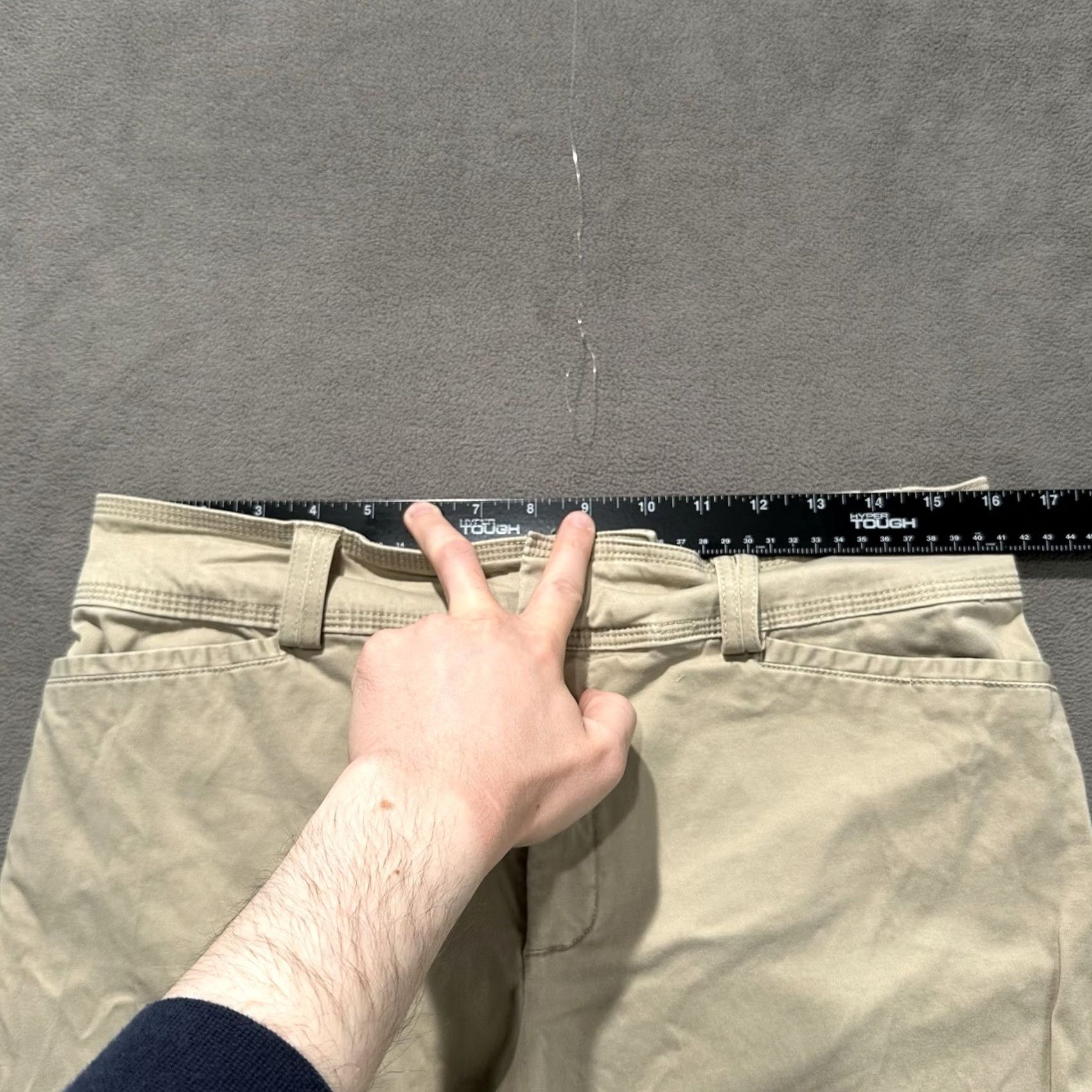 Lee Lee Pants Women 12 Petite Beige Chino Capri Natural Fit GUC Size 34" / US 12 / IT 48 - 5 Thumbnail
