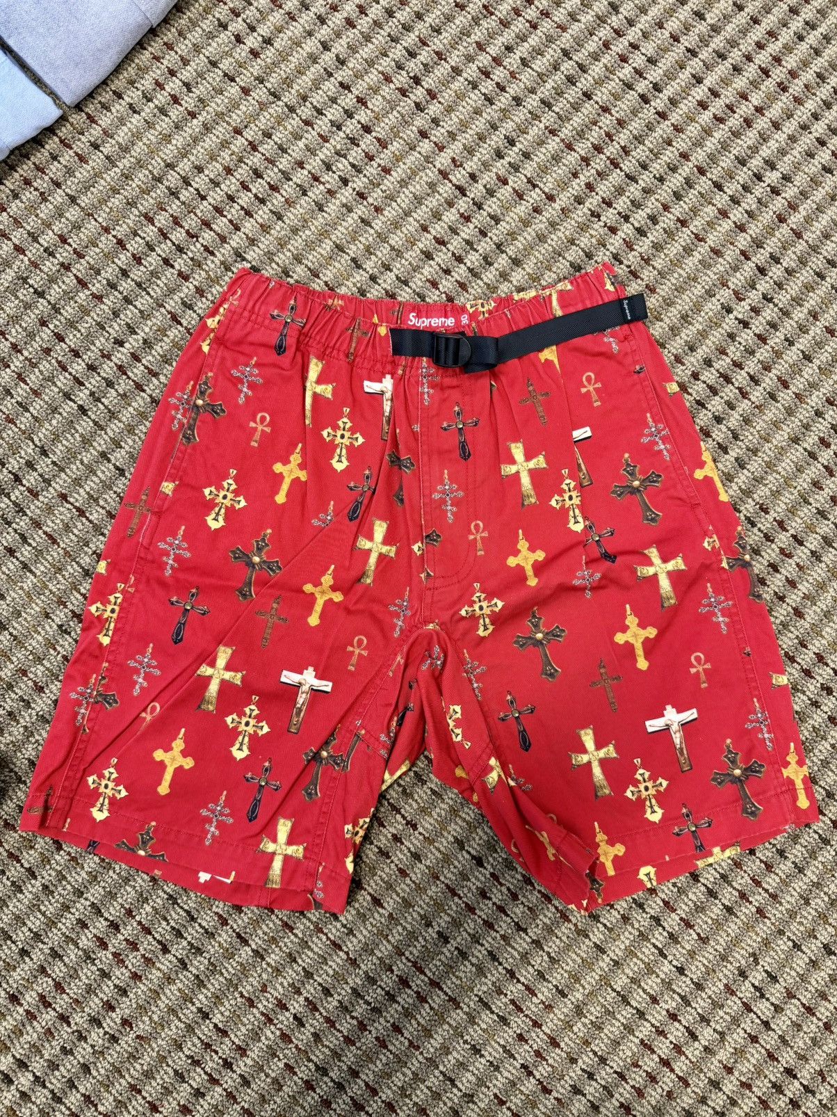 Supreme SS13 Red Crosses Shorts Size US 30 / EU 46 - 1 Thumbnail