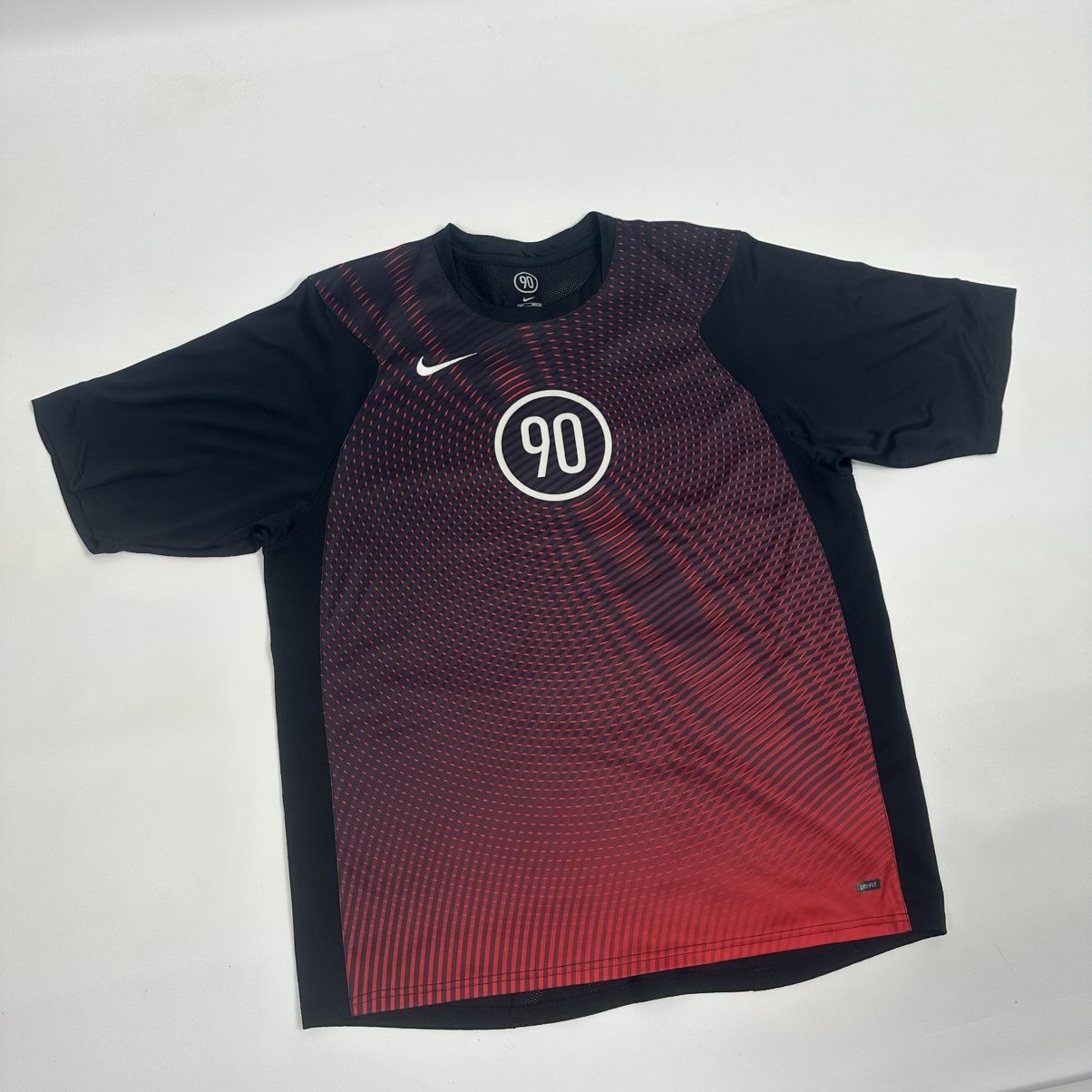 Nike Vintage NIKE Total 90 T-shirt Y2K Retro Rare Size US L / EU 52-54 / 3 - 2 Thumbnail