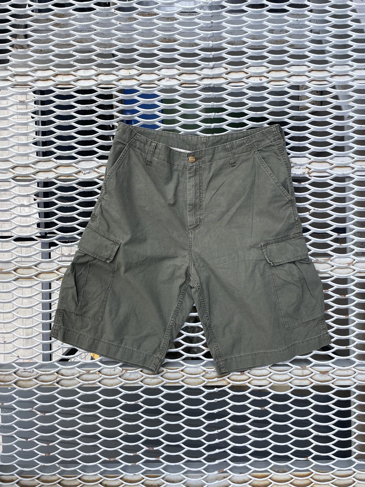 Carhartt Vintage Carhartt Bermuda cargo shorts Size US 32 / EU 48 - 4 Thumbnail