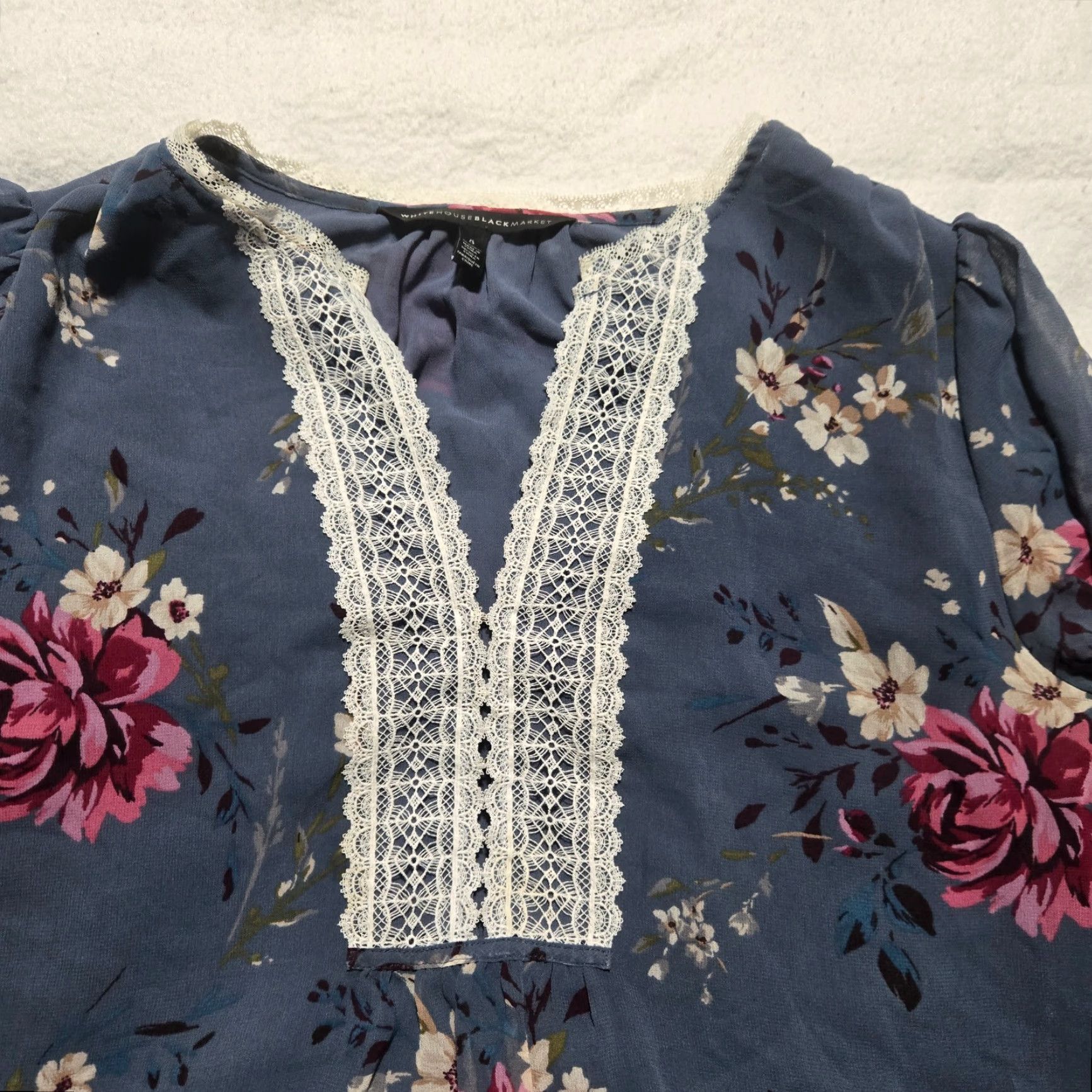 White House Black Market White House Black Market Shirt Womens Blouse Long Sleeve Adult Size 6 Floral Multicolor Bell Sleeve Size M / US 6-8 / IT 42-44 - 2 Thumbnail