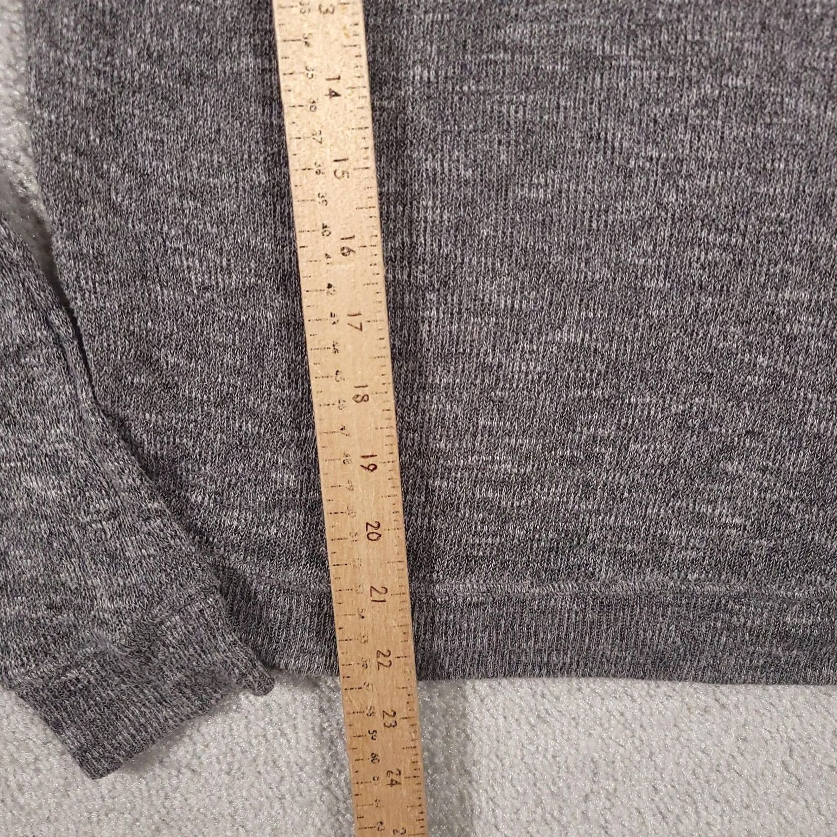 Pinko PINK Victoria's Secret Sweater Womens Small Long Sleeve Lightweight Pullover Gray Raglan Grip Logo Crew Neck Size S / US 4 / IT 40 - 7 Thumbnail