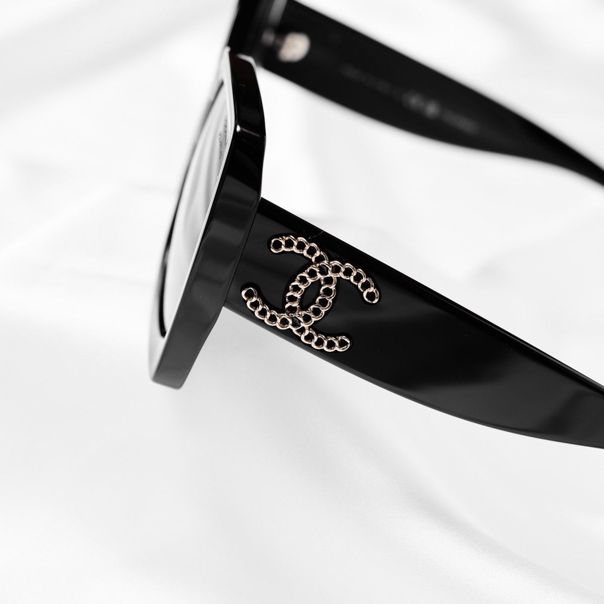 Chanel CHANEL 0CH5555 C622T8 SUNGLASSES Size ONE SIZE - 3 Thumbnail