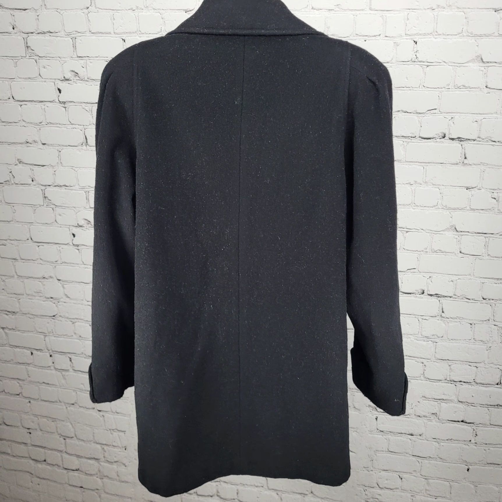Vintage VINTAGE Alorna Coat Overcoat Wool Blend Double Breasted Buttoned Black L Large Women Pit to Pit 21.5 Shoulder to Hem 35 Sleeve 23.5" (defect) Size L / US 10 / IT 46 - 2 Thumbnail