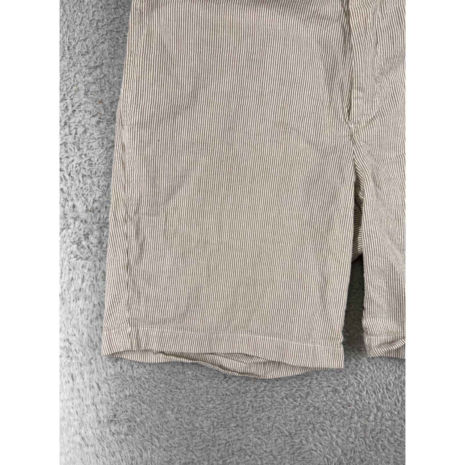 Peter Millar Peter Millar Shorts Mens Beige Striped Chino Golf Knit Stretch 34 Regular Beige Mens Golf Shorts 34 Peter Millar Size US 34 / EU 50 - 6 Thumbnail