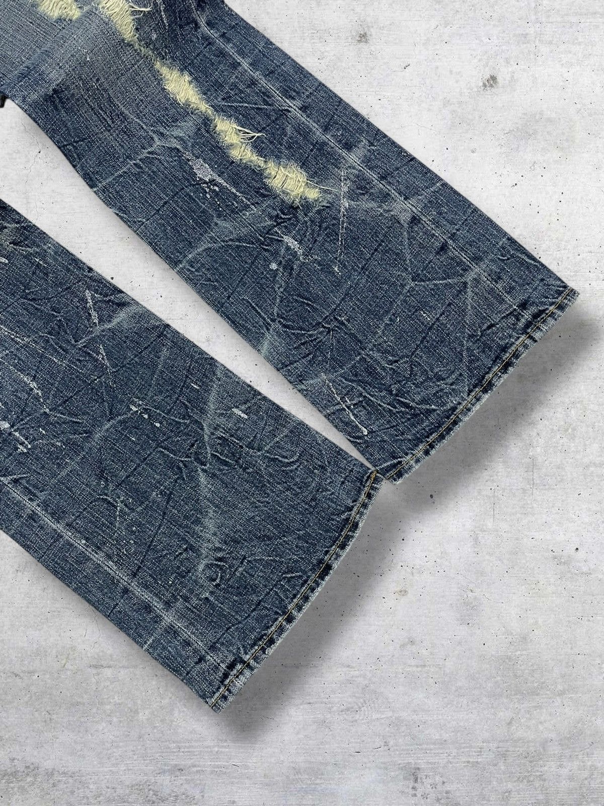 Tornado Mart VINTAGE JAPAN FLARED RIPPED DISTRESSED SPLASH SEMANTIC DENIM Size US 32 / EU 48 - 4 Thumbnail
