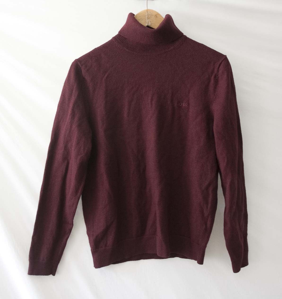 Hugo Boss Hugo Boss Sweater Turtle Neck Size M Wool Burgundy Size US M / EU 48-50 / 2 - 2 Thumbnail
