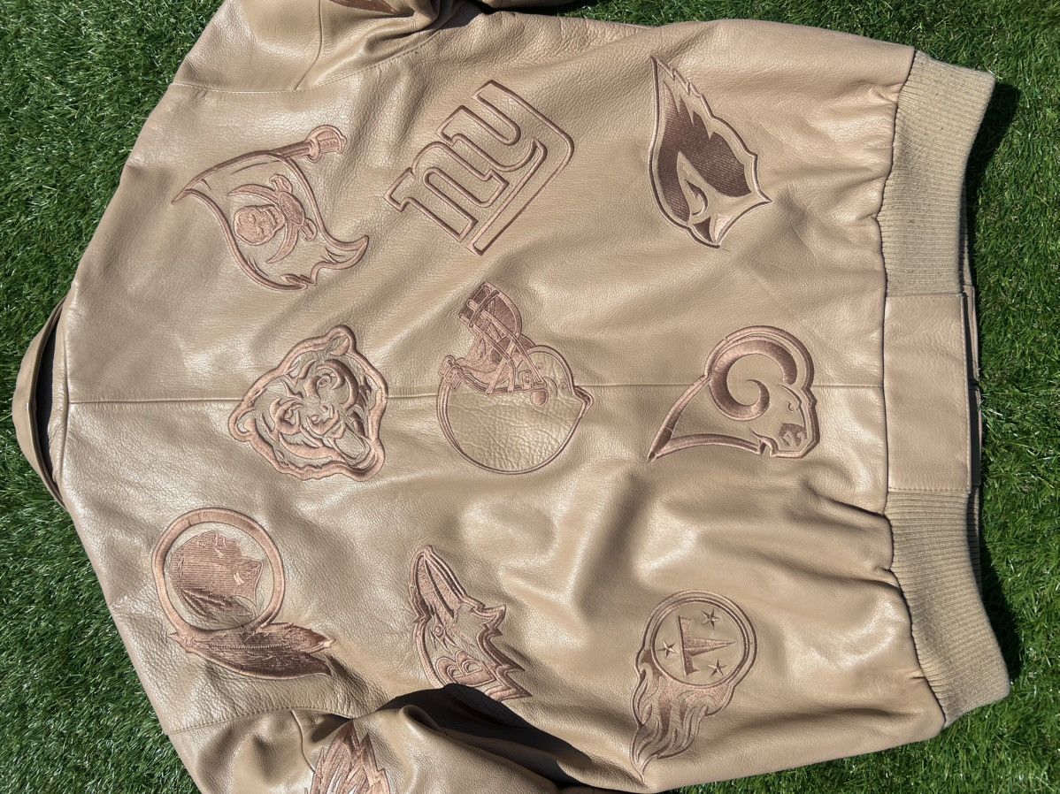 G-III Large Men’s Vintage GIII X NFL Teams Monochromatic Size US L / EU 52-54 / 3 - 14 Thumbnail