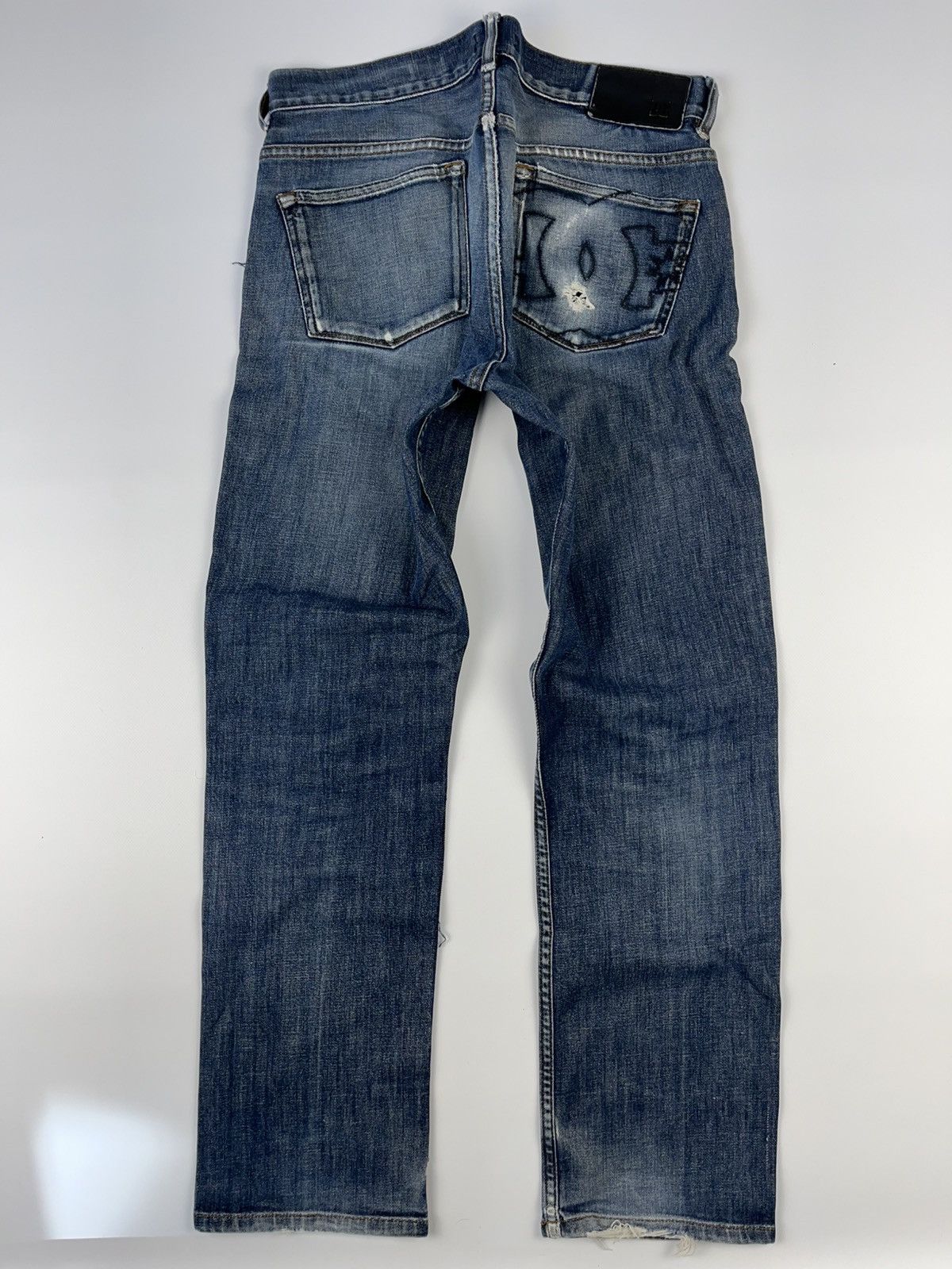 DC × Japanese Brand 00s Vintage DC Big Logo Denim Faded Distressed Jeans Y2K Size US 32 / EU 48 - 3 Thumbnail
