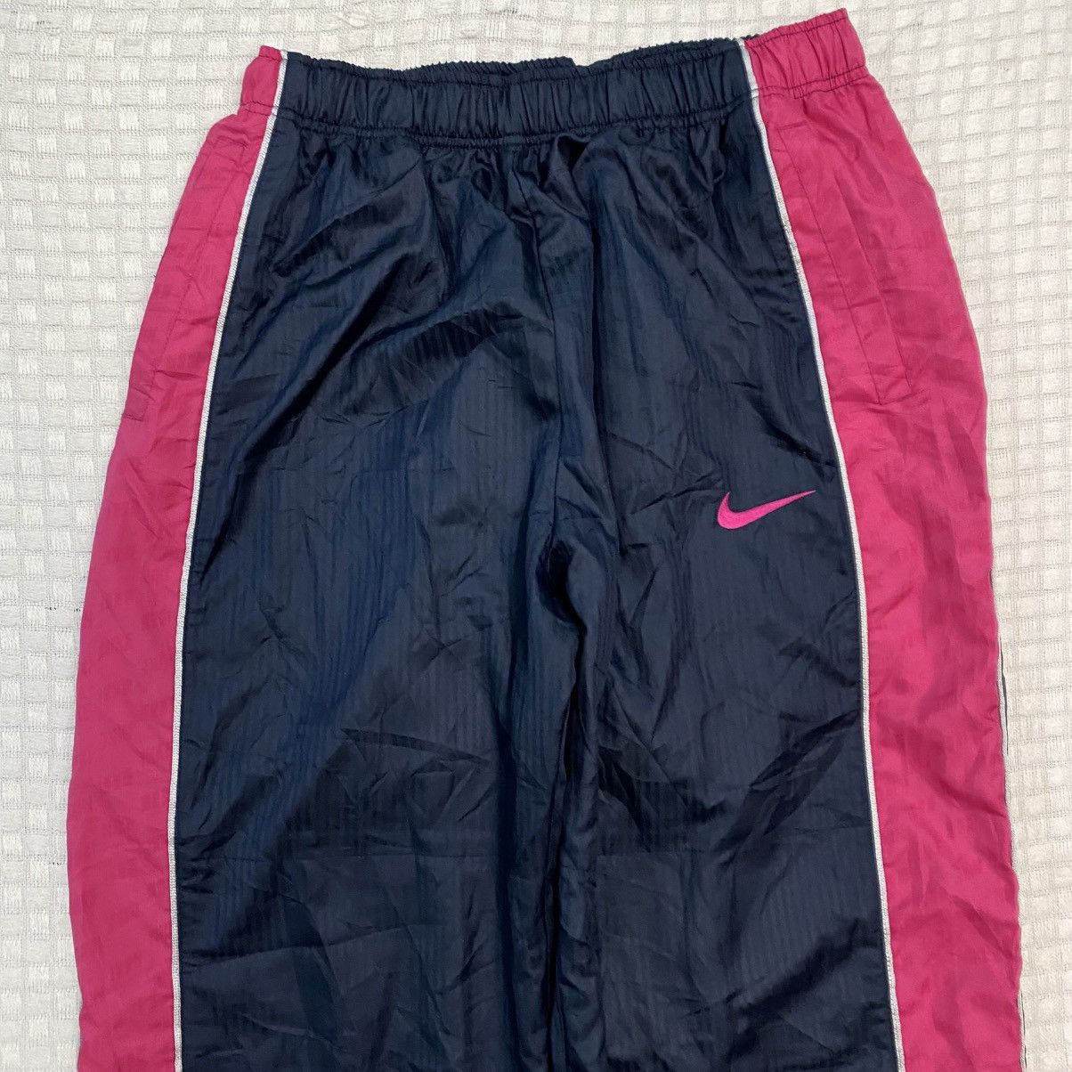 Carhartt Wip × Nike 💥 VINTAGE NIKE 90S BAGGY WIDE LEG SWOOSH TRACK PANTS Y2K Size US 26 / EU 42 - 4 Thumbnail