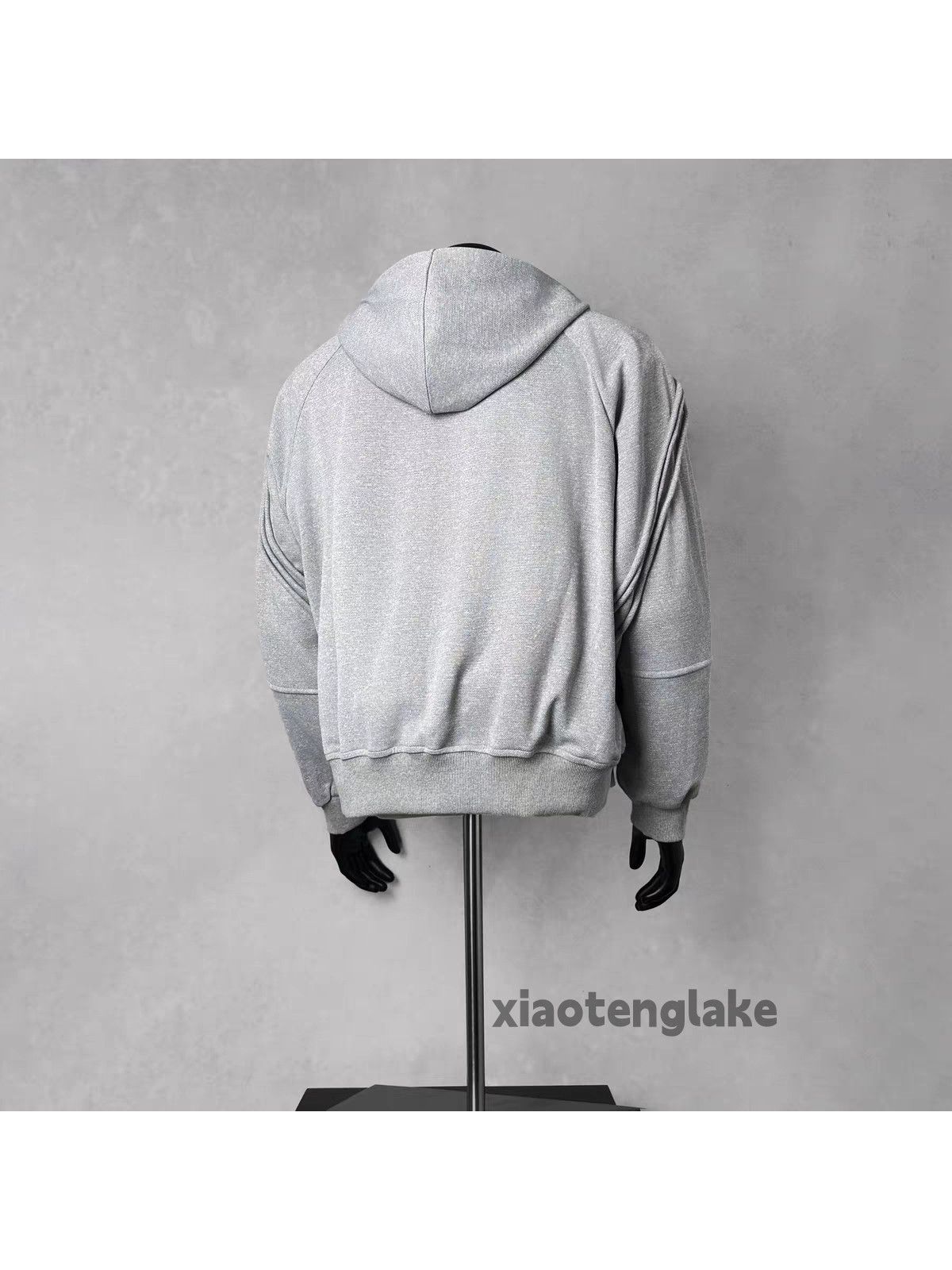 Designer Unisex outdoor utility loose pleated cleanfit hoodie Size US XL / EU 56 / 4 - 6 Thumbnail