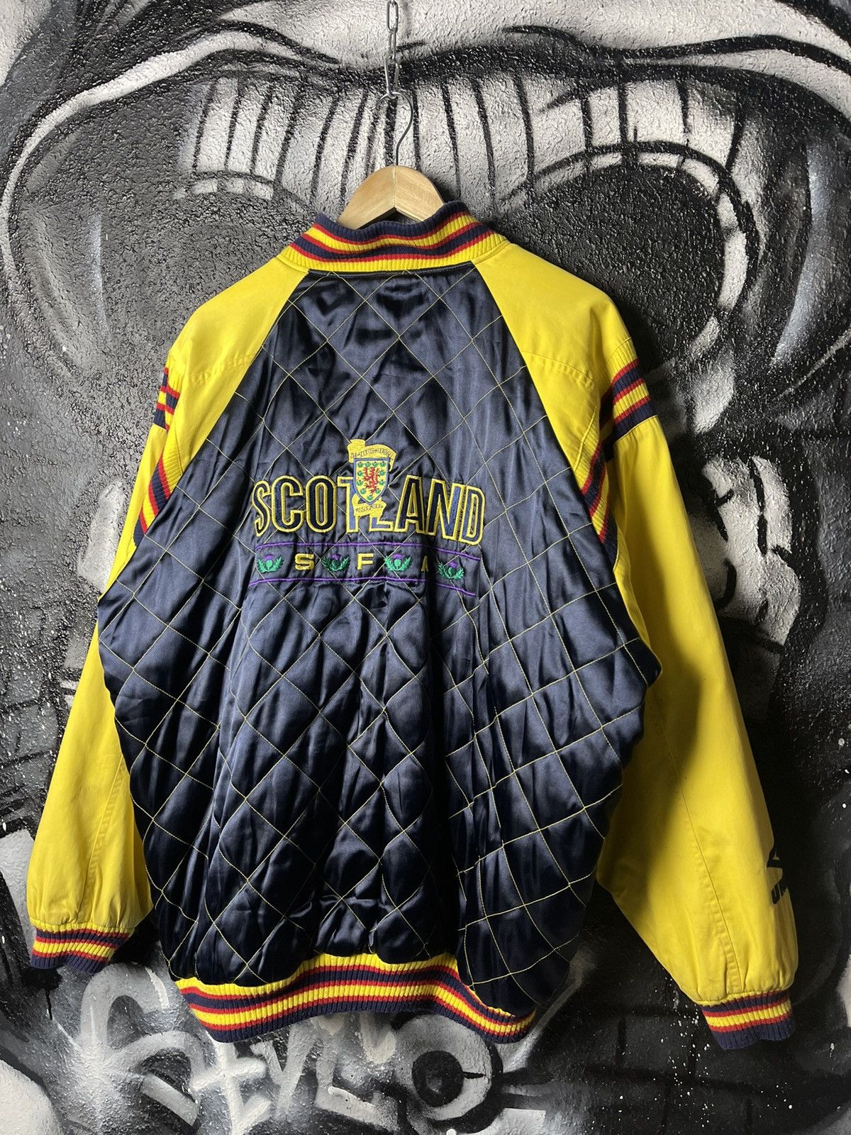 Umbro × Vintage Vintage Umbro FC Scotland 1994-96 Varsity Bomber Jacket Size US L / EU 52-54 / 3 - 2 Thumbnail