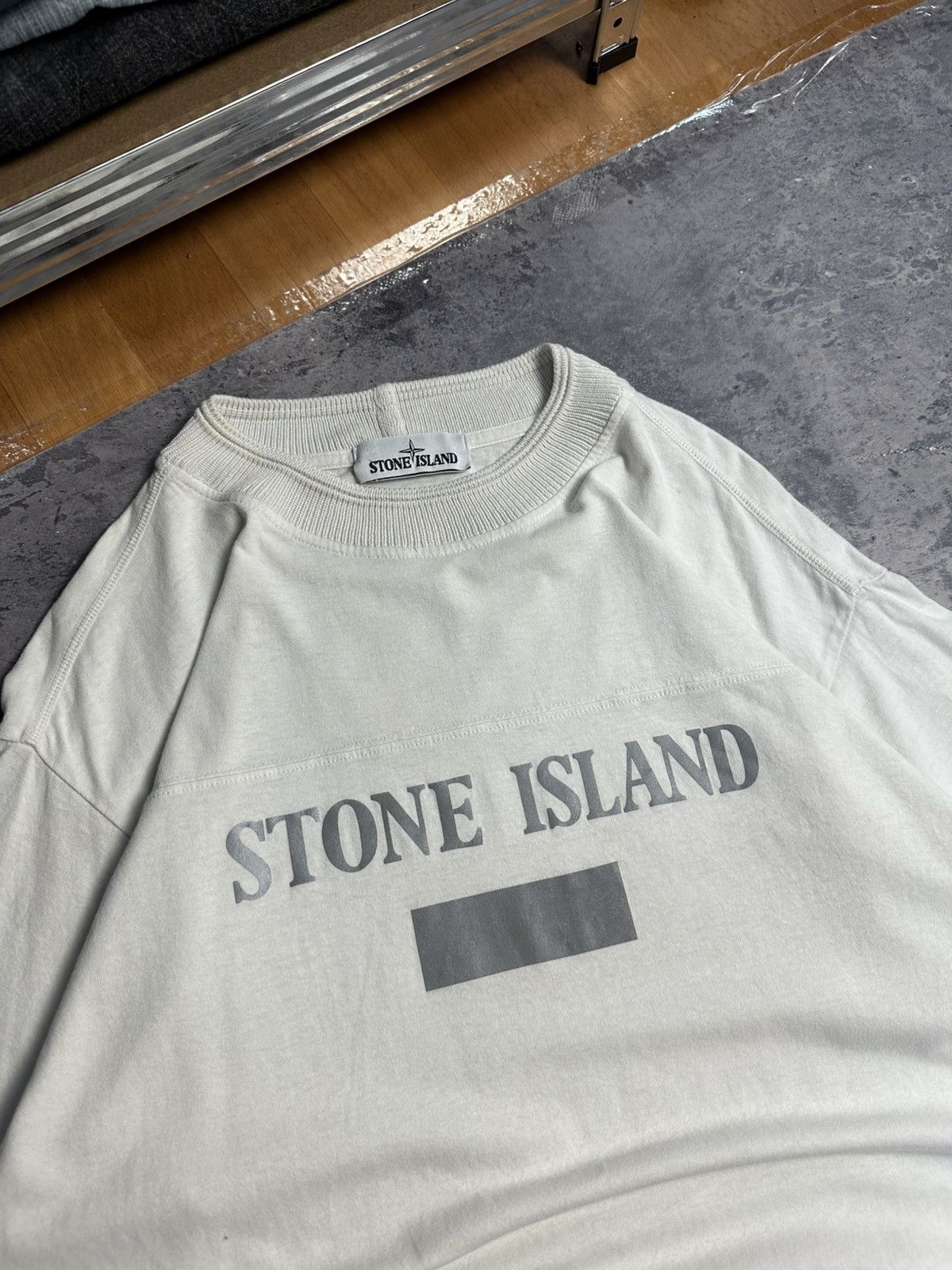 Stone Island Stone Island Reflective logo t-shirt Size US XL / EU 56 / 4 - 4 Thumbnail