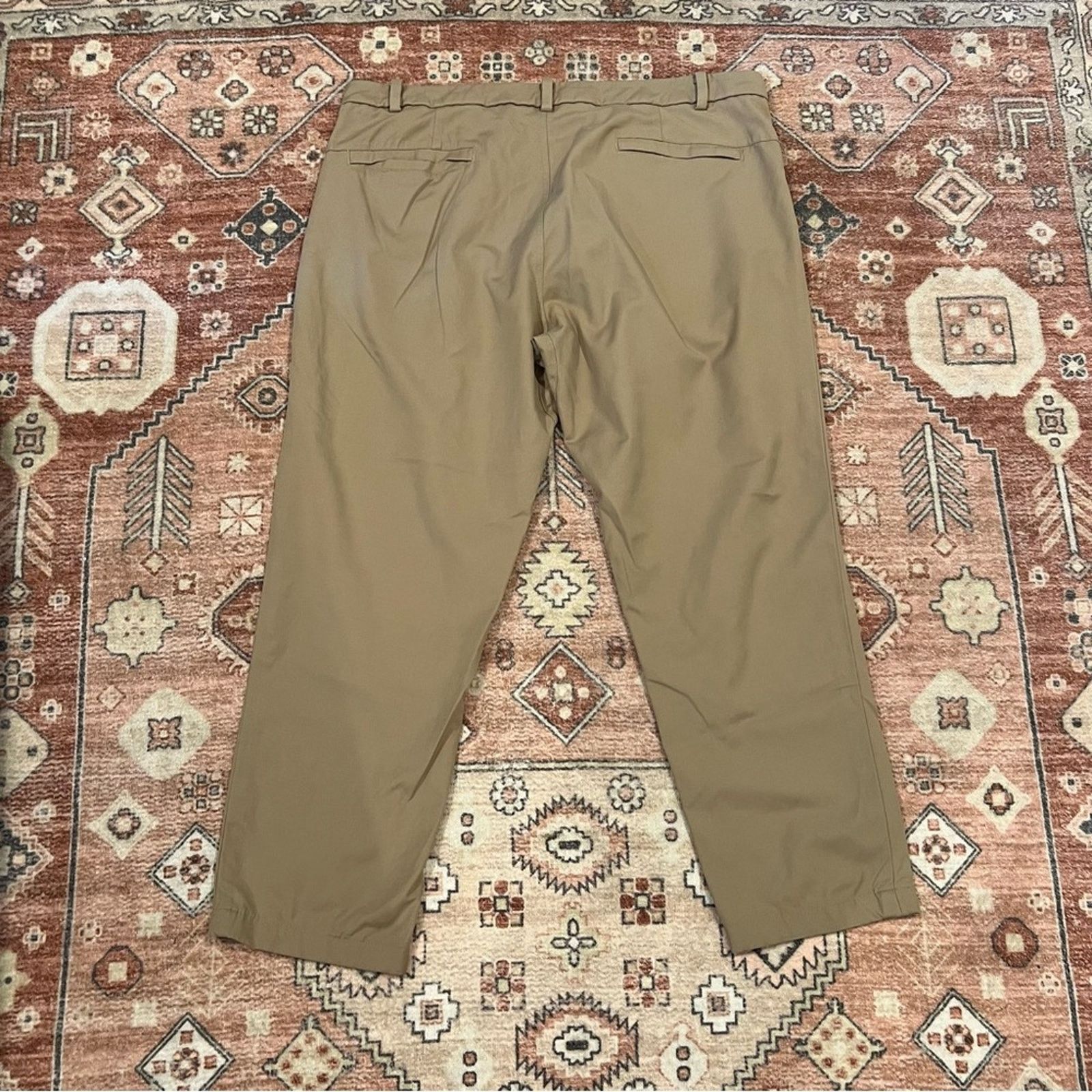 Lululemon Lululemon Men’s Commission Pant Classic Qwick Chino 28” Size US 40 / EU 56 - 3 Thumbnail