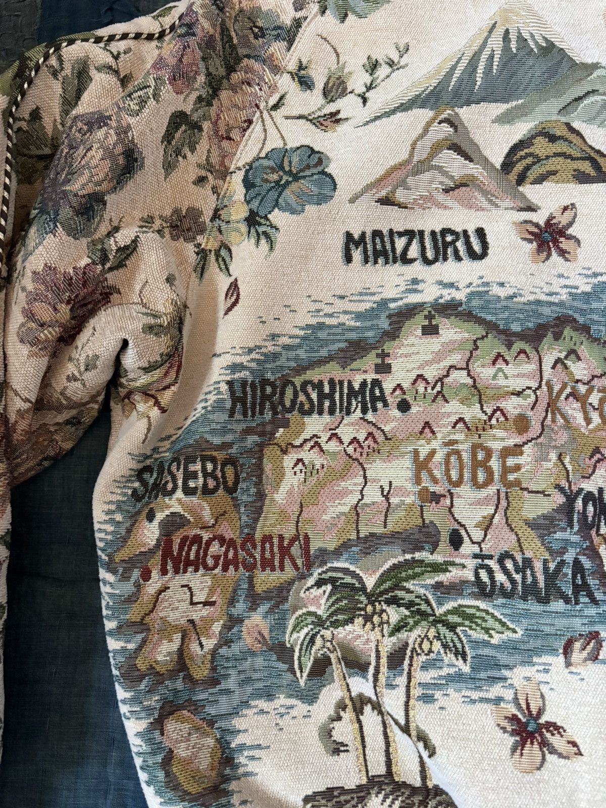 Kapital kapital Gobelin Souvenir Bomber Jacket Japan Size US L / EU 52-54 / 3 - 10 Thumbnail