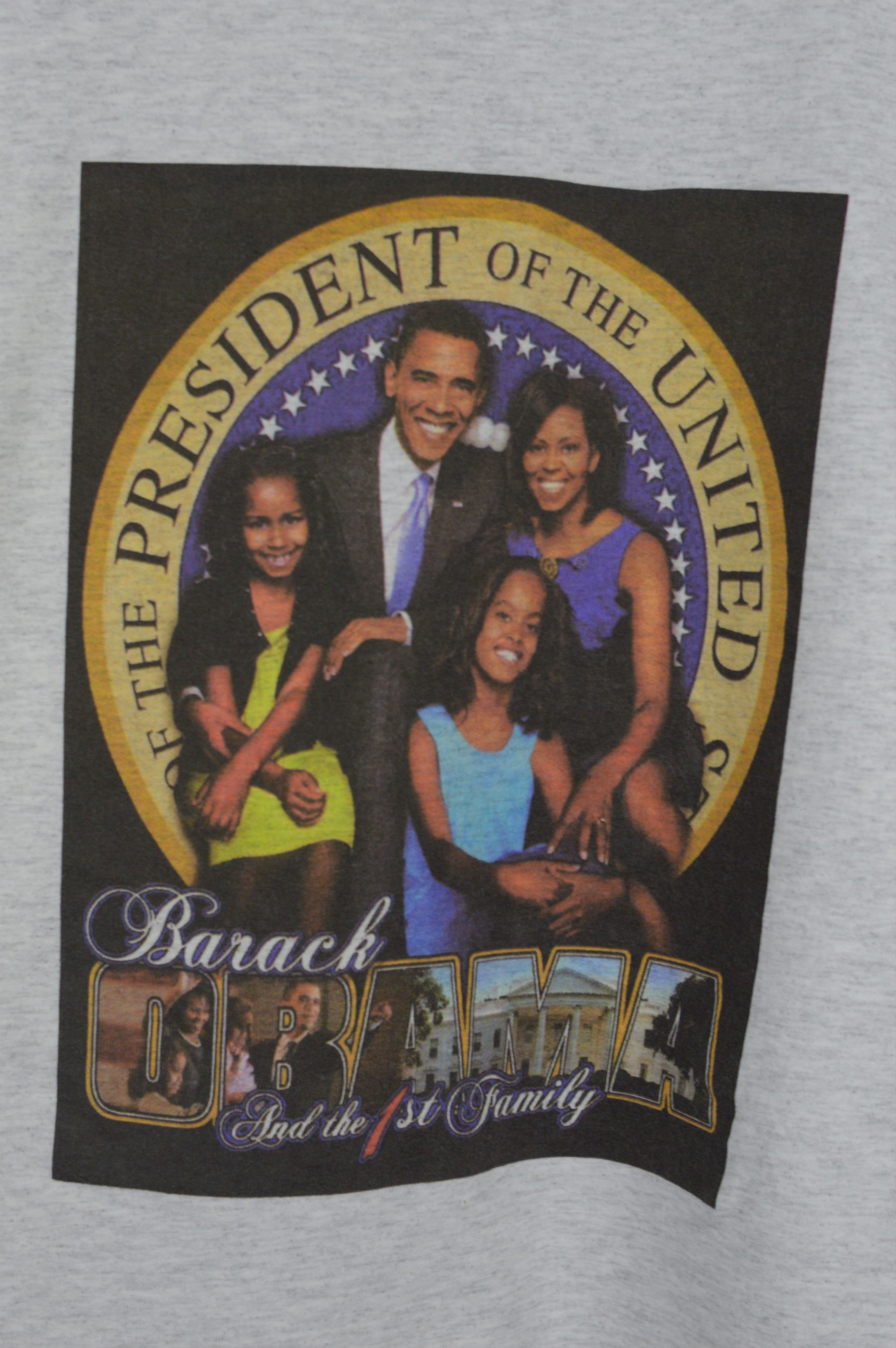 Vintage Vintage Barack Obama and the First Family t shirt Size US XL / EU 56 / 4 - 2 Thumbnail