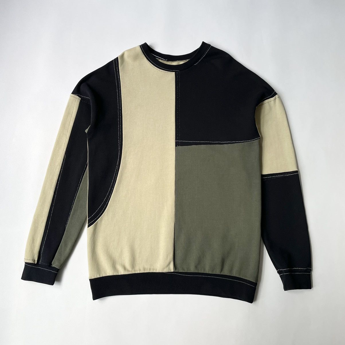 Maison Margiela A/W 17 ‘Reworked’ Oversized Sweatshirt Size US S / EU 44-46 / 1 - 21 Thumbnail