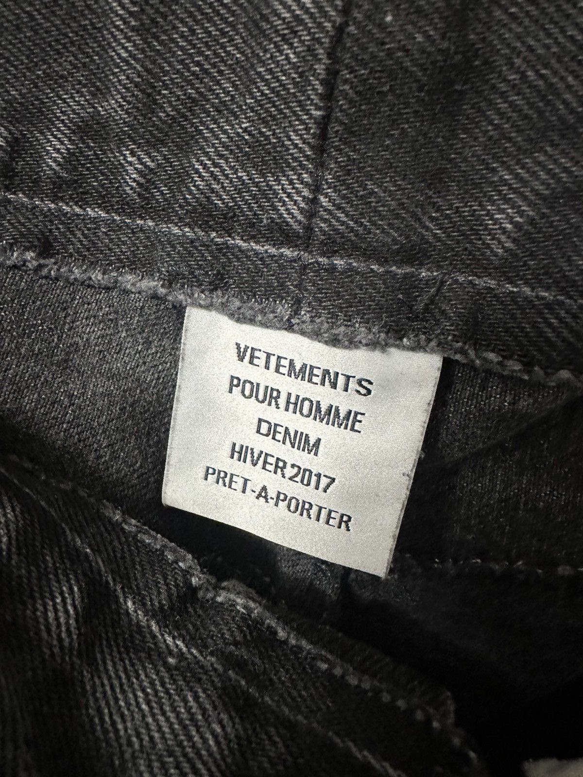 Vetements Vetements 2017 black reconstructed levis Size US 32 / EU 48 - 4 Thumbnail
