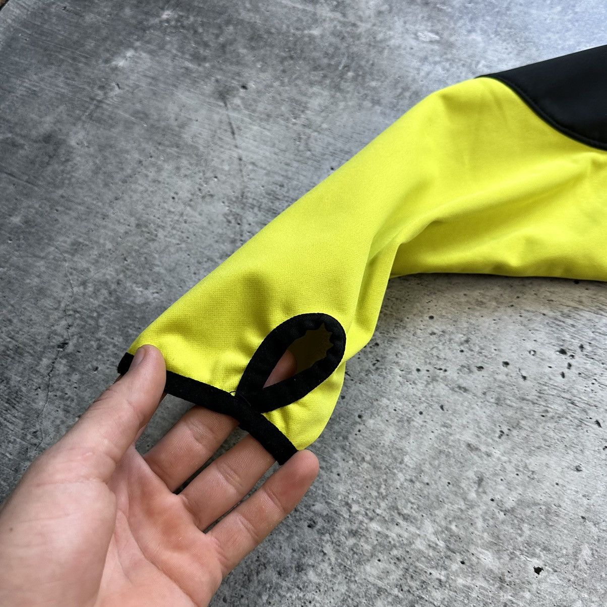Oakley Oakley Running Zip Jacket Reflective Black Yellow Men’s Size US L / EU 52-54 / 3 - 3 Thumbnail