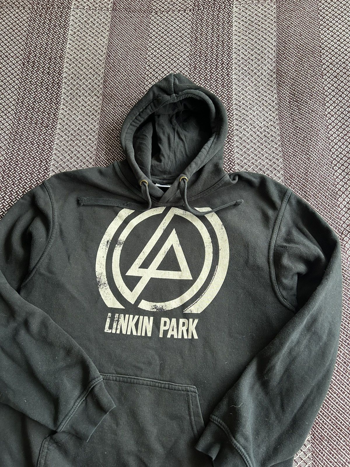 Band Tees × Vintage Linkin Park Vintage Hoodie 2012 Copyright Rock Streetwear M Size US M / EU 48-50 / 2 - 6 Thumbnail