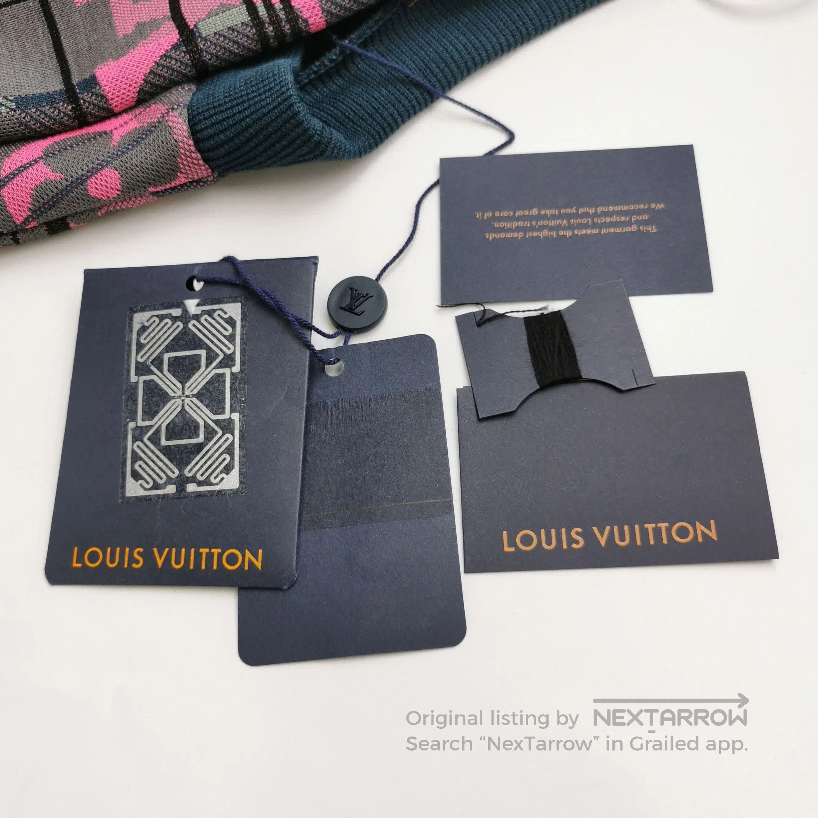 Louis Vuitton Louis Vuitton Monogram Crewneck Sweatshirt S. Size US S / EU 44-46 / 1 - 1 Thumbnail