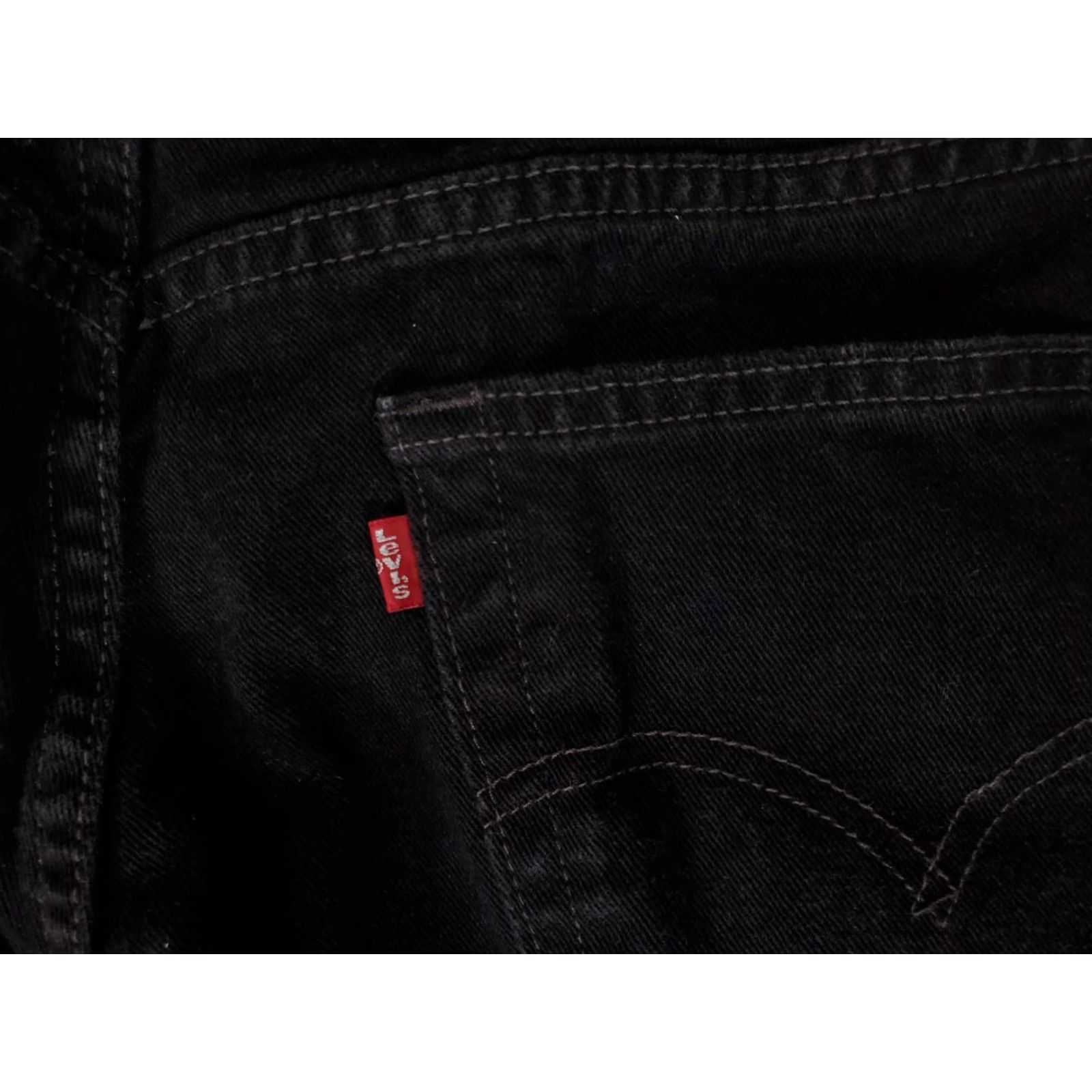 Levi's VINTAGE Levi's 550 Jeans Black Relaxed Fit Mens 36x30 / 38x30 Actual Size US 36 / EU 52 - 4 Thumbnail