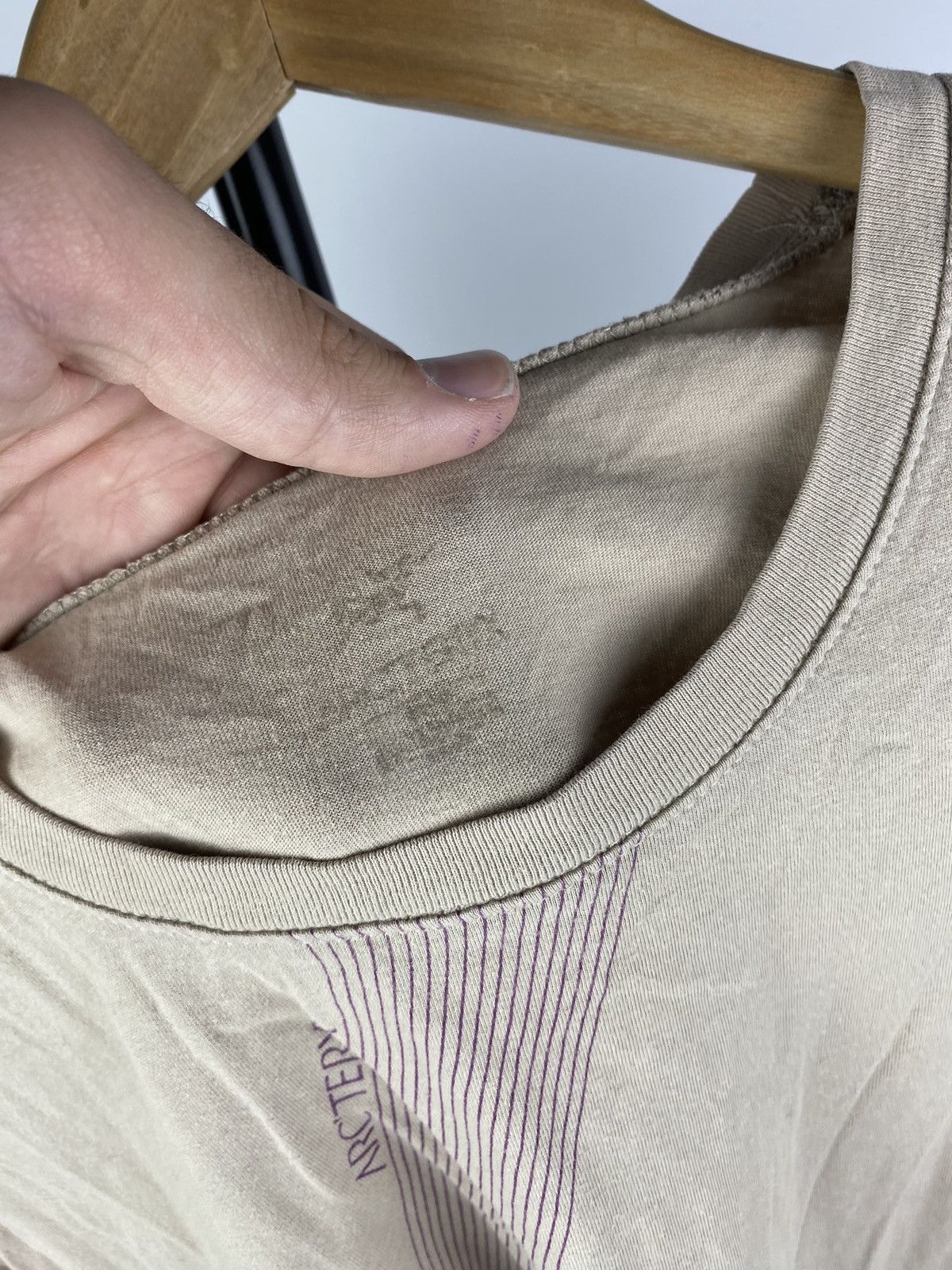 Arc'teryx × Vintage Vntg Arcteryx Beige Womens Gorpcore T Shirt Small Size S / US 4 / IT 40 - 5 Thumbnail