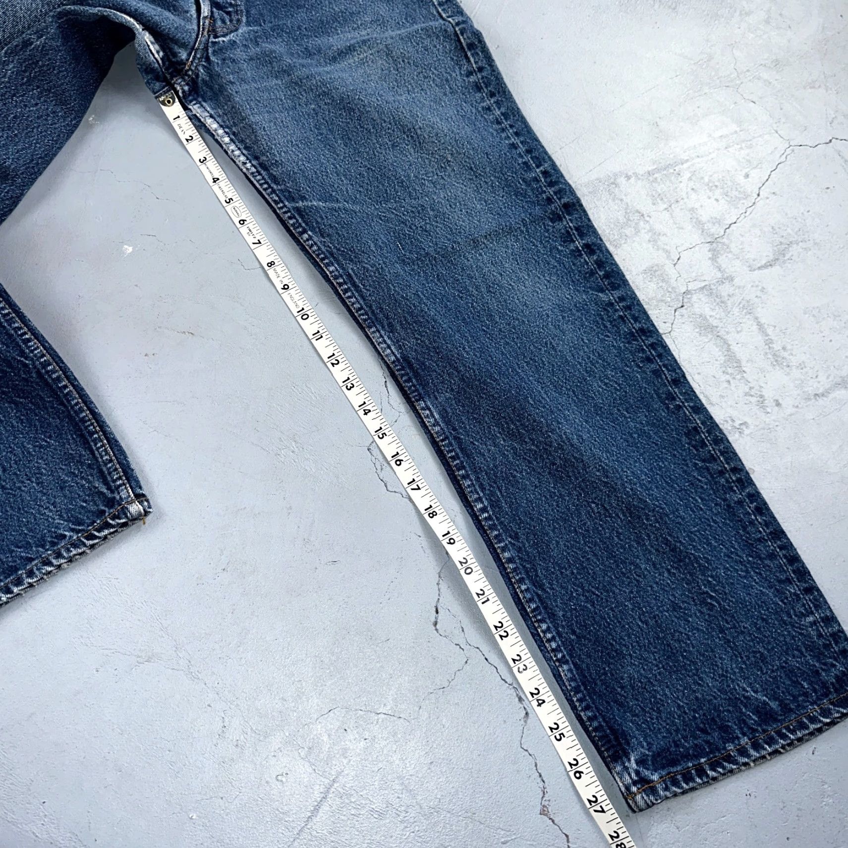 Levi's VINTAGE Levi's 501 Jeans Straight Leg 33x32 Blue Medium Wash 90s Mens Size US 33 - 5 Thumbnail