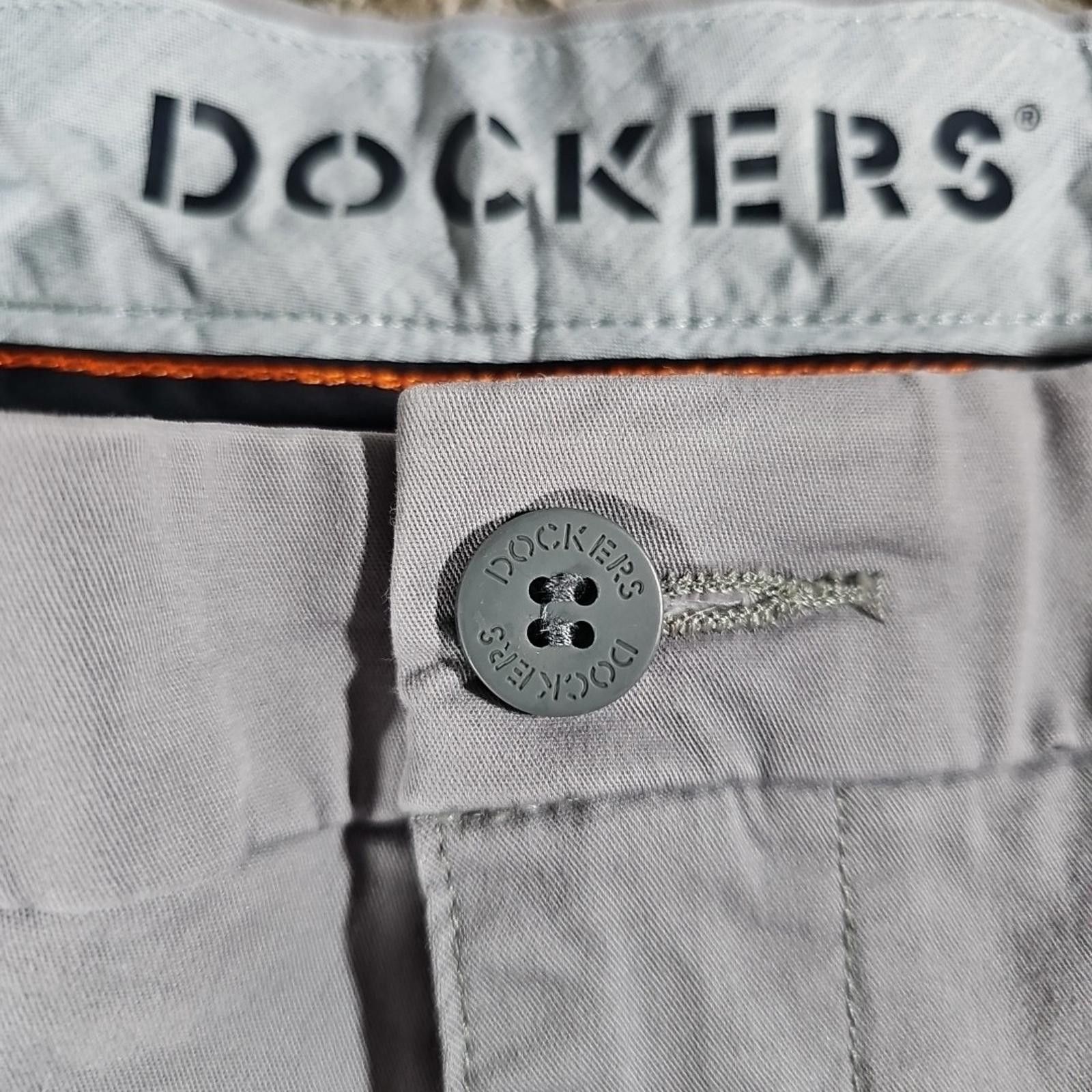 Dockers Dockers Supreme Flex Ultimate Short Sz 38 Gray Shorts Stain Size US 38 / EU 54 - 2 Thumbnail