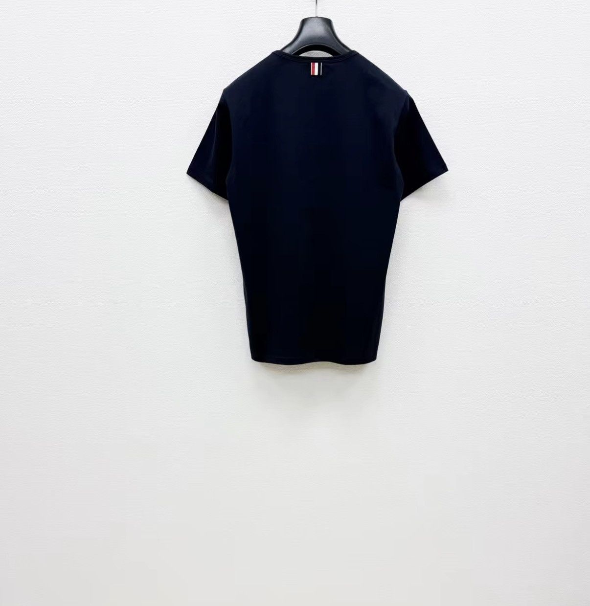 Thom Browne Thom Browne 100% Cotton Short Sleeve T-shirt J30 Size US S / EU 44-46 / 1 - 5 Thumbnail
