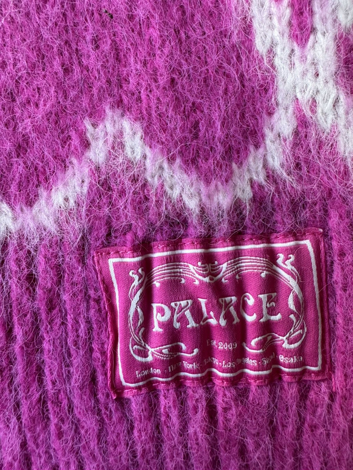 Palace Palace Hairy Heart Knit Cardigan Size US XL / EU 56 / 4 - 6 Thumbnail