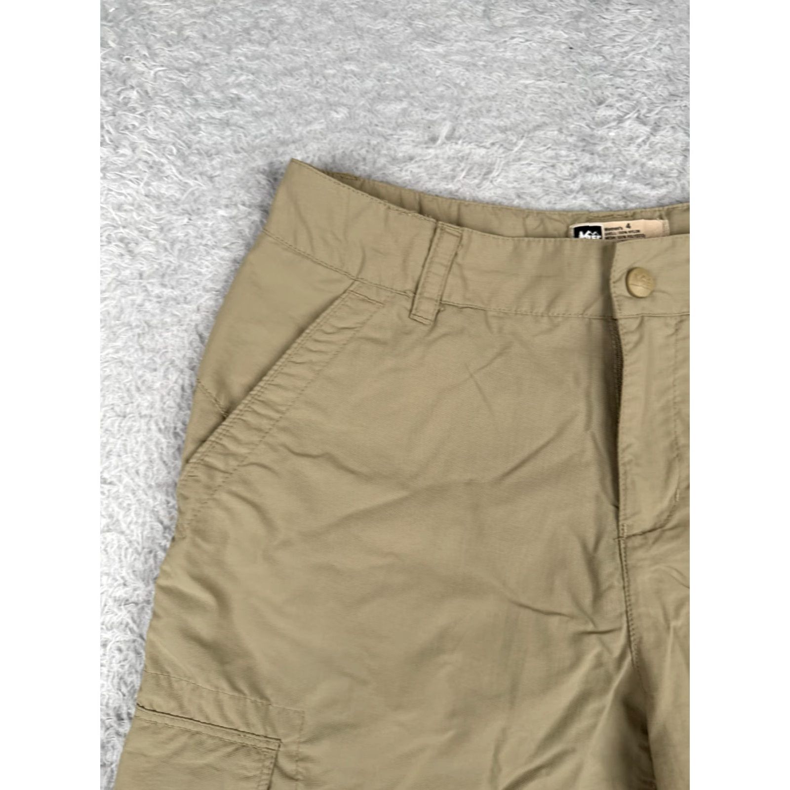 Vintage VINTAGE Cabela's Women's Shorts Cargo Casual Hiking Camping Fishing 27x10 Beige Cotton Blend Size 4 Size 27" / US 4 / IT 40 - 4 Thumbnail