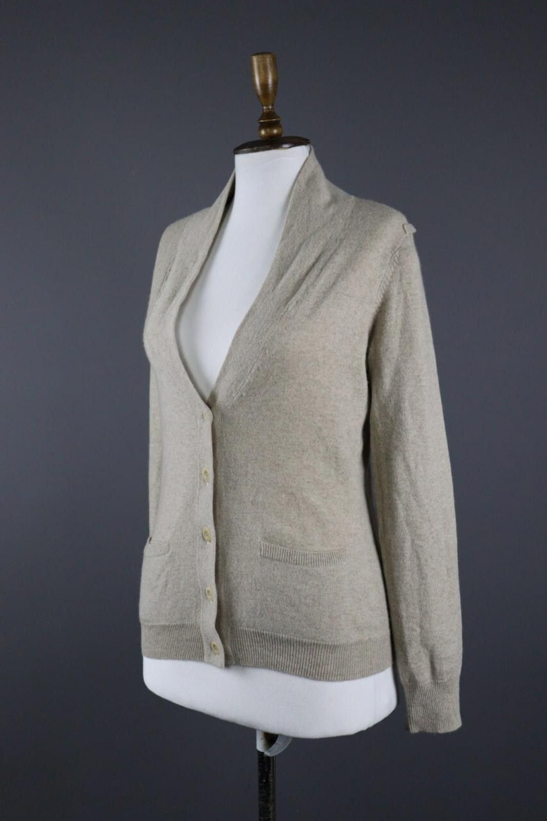 Designer FFC Tan Cashmere V-Neck Cuff Button Front Cardigan Size M Size M / US 6-8 / IT 42-44 - 1 Thumbnail